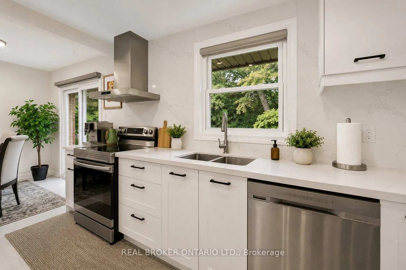Photo 10 of 431 Walkers Line, Burlington, Shoreacres — HOMEH