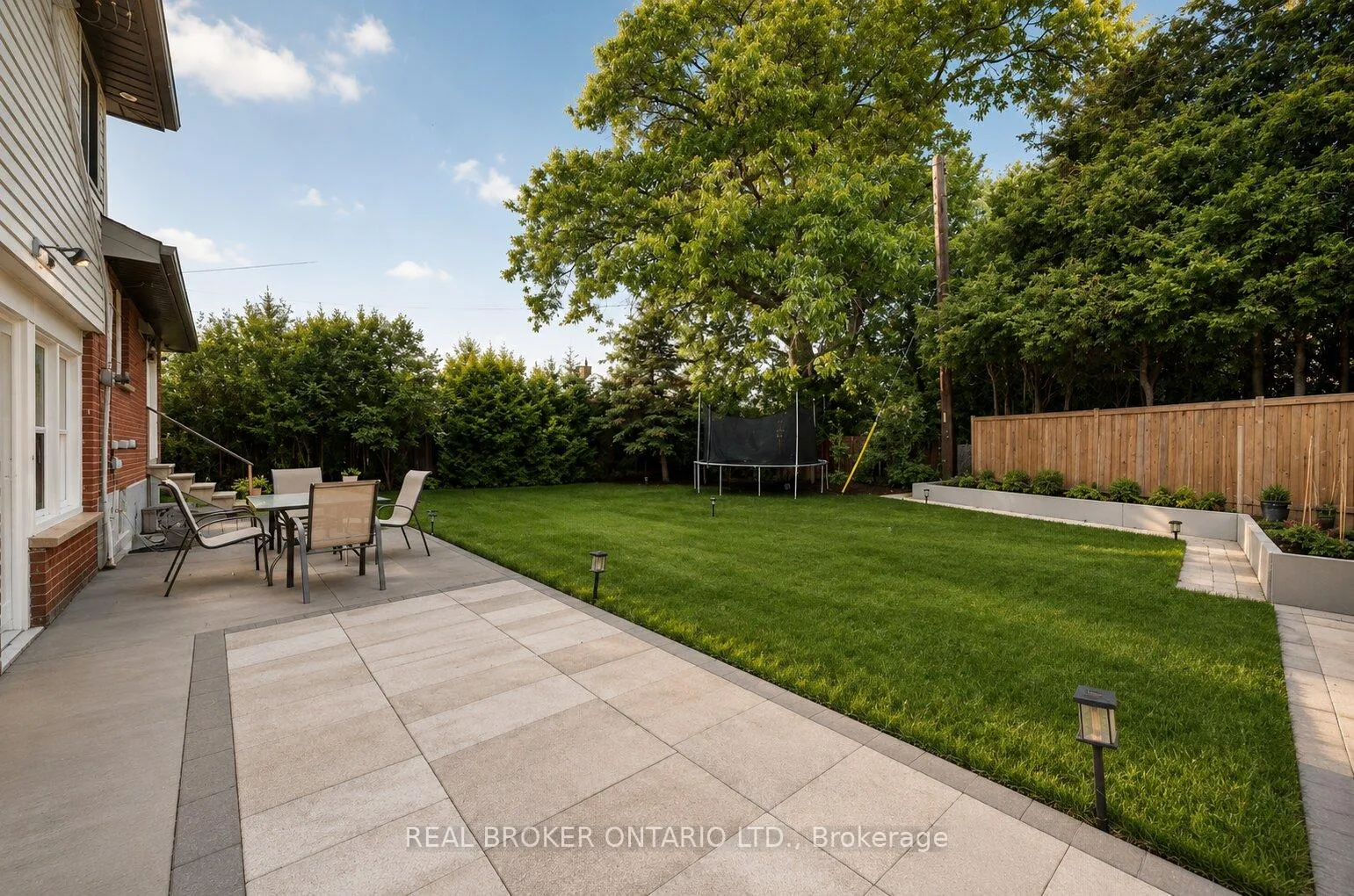 Photo 22 of 431 Walkers Line, Burlington, Shoreacres — HOMEH