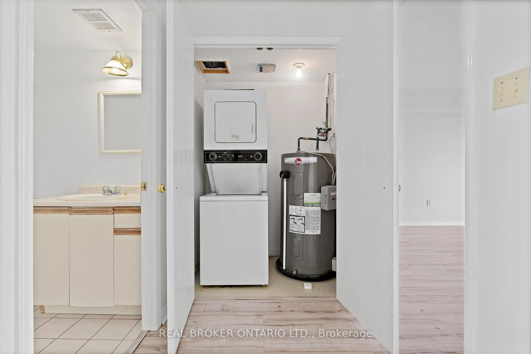 Photo 12 of Unit 705, 20 Mcfarlane Drive, Halton Hills, Georgetown — HOMEH