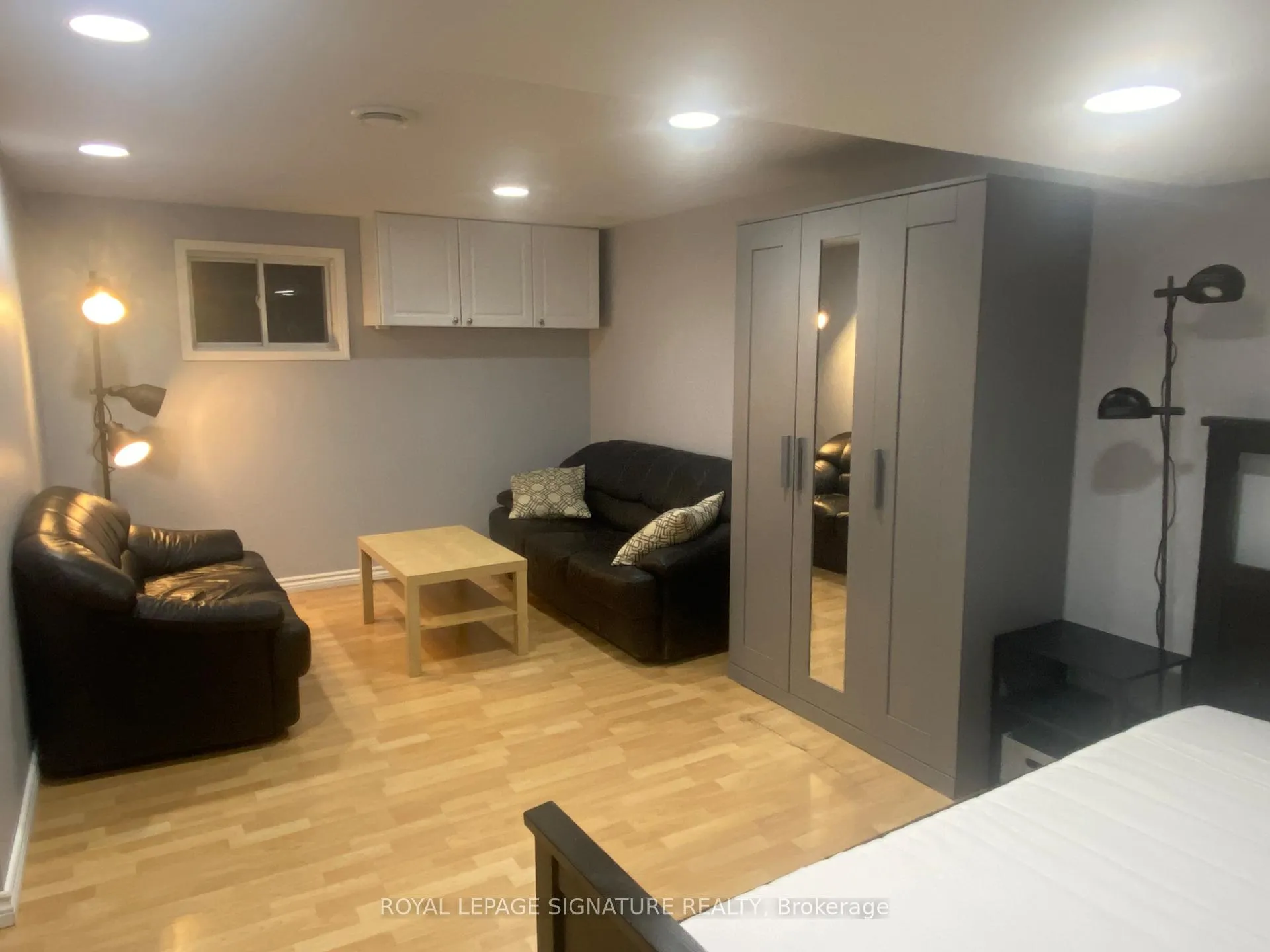 Front of Unit B-8, 72 Whitehorn Crescent