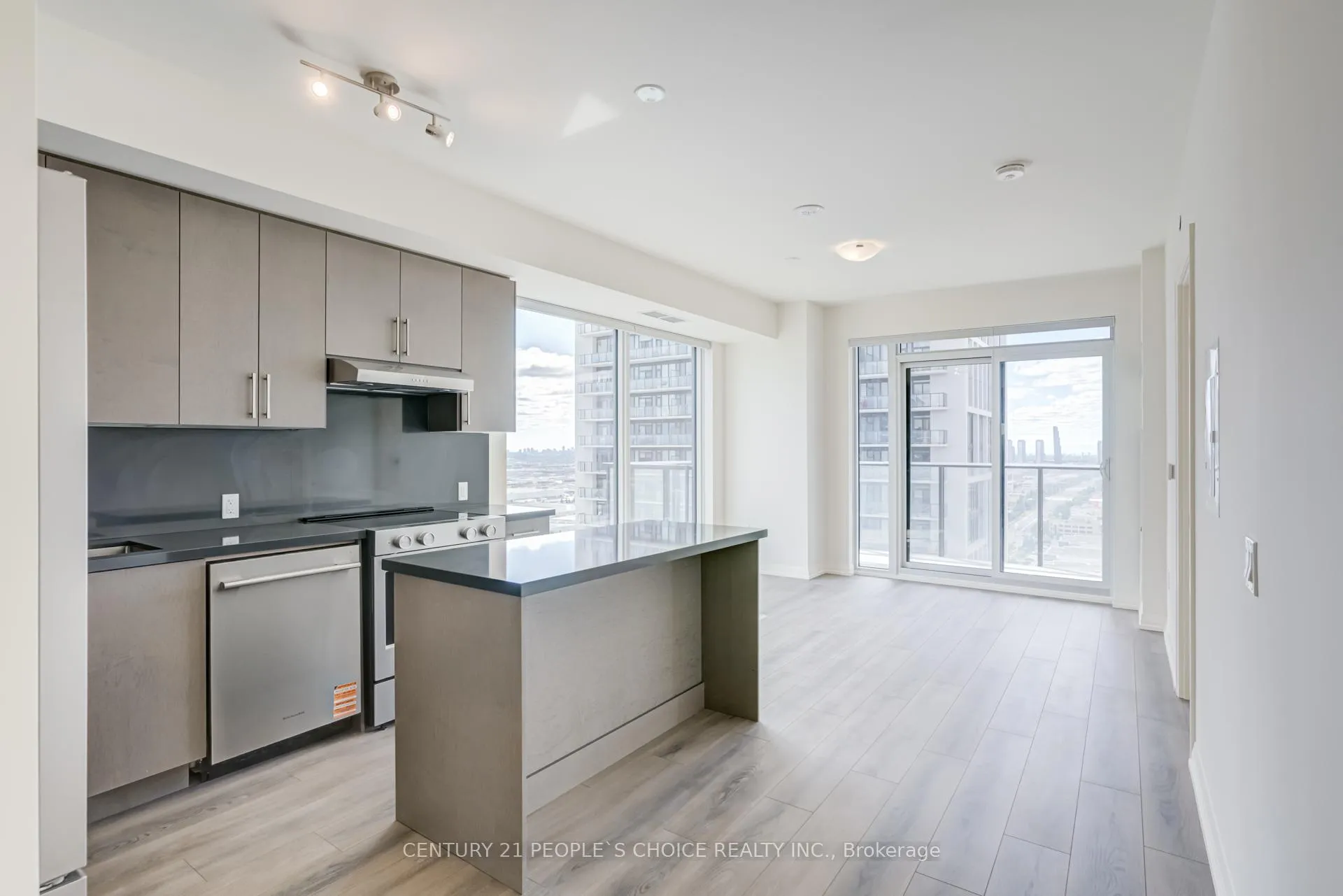 Photo 11 of Unit 2403, 27 Korda Gate, Vaughan, Vellore Village — HOMEH