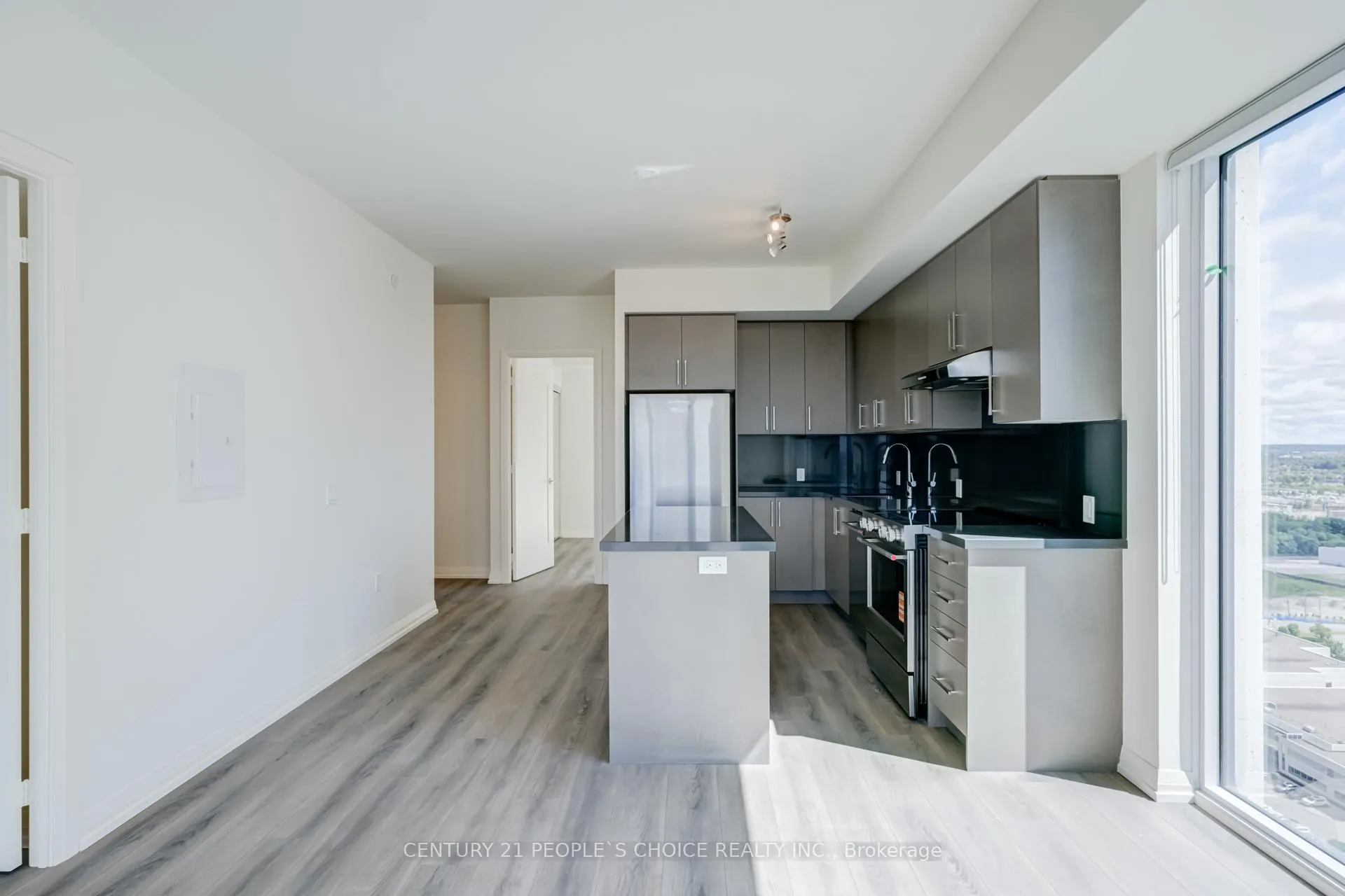 Photo 13 of Unit 2403, 27 Korda Gate, Vaughan, Vellore Village — HOMEH