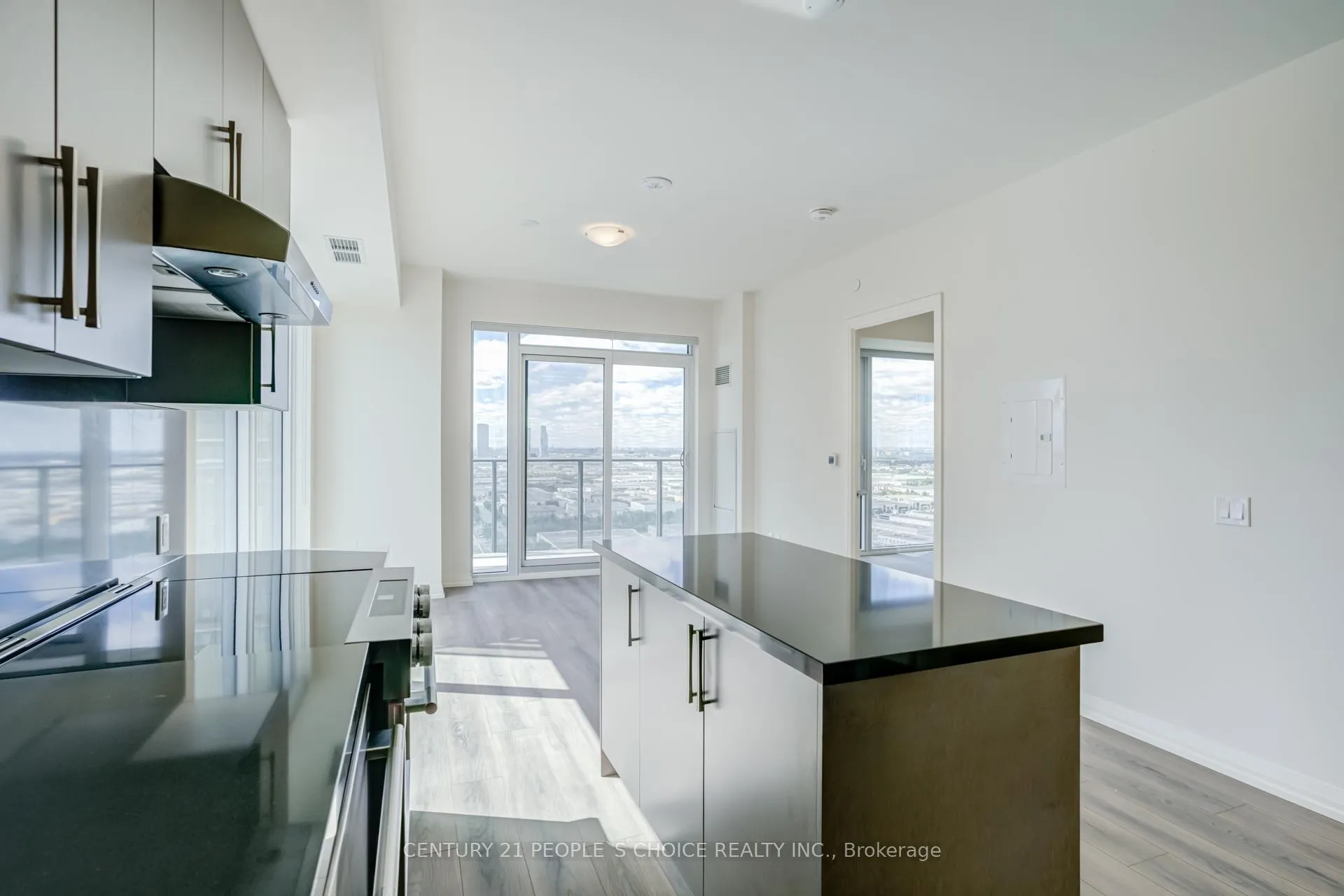 Photo 16 of Unit 2403, 27 Korda Gate, Vaughan, Vellore Village — HOMEH