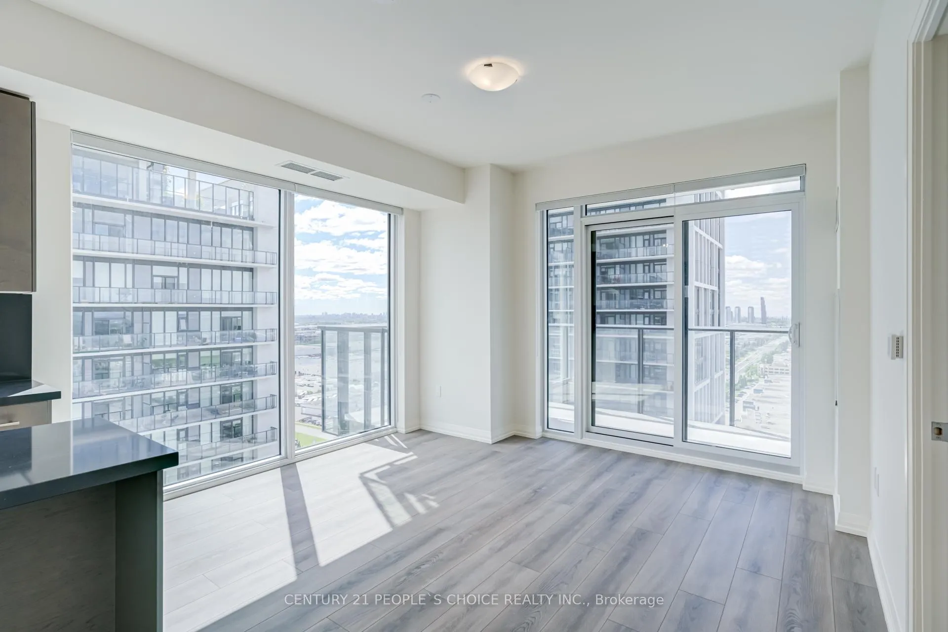 Photo 18 of Unit 2403, 27 Korda Gate, Vaughan, Vellore Village — HOMEH