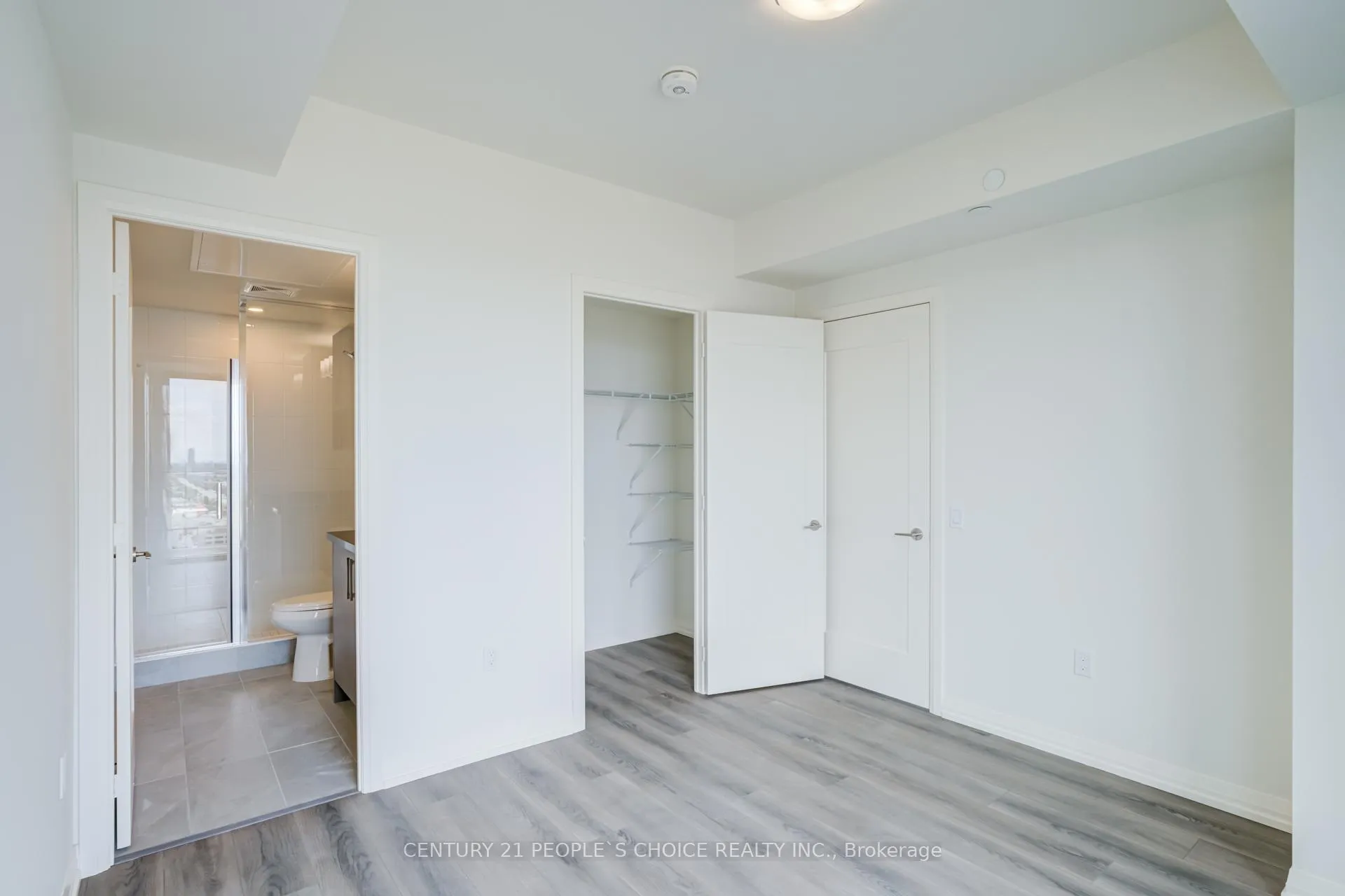 Photo 27 of Unit 2403, 27 Korda Gate, Vaughan, Vellore Village — HOMEH