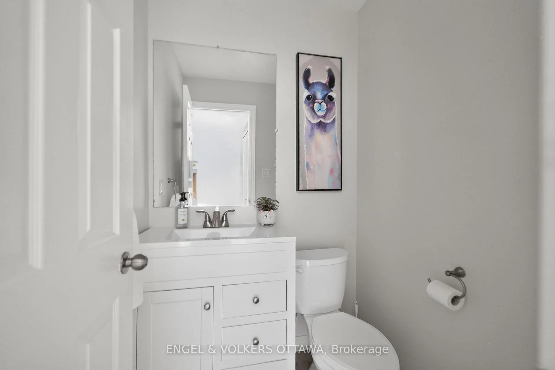 Photo 24 of 258 Carillon Street, Ottawa, Vanier — HOMEH