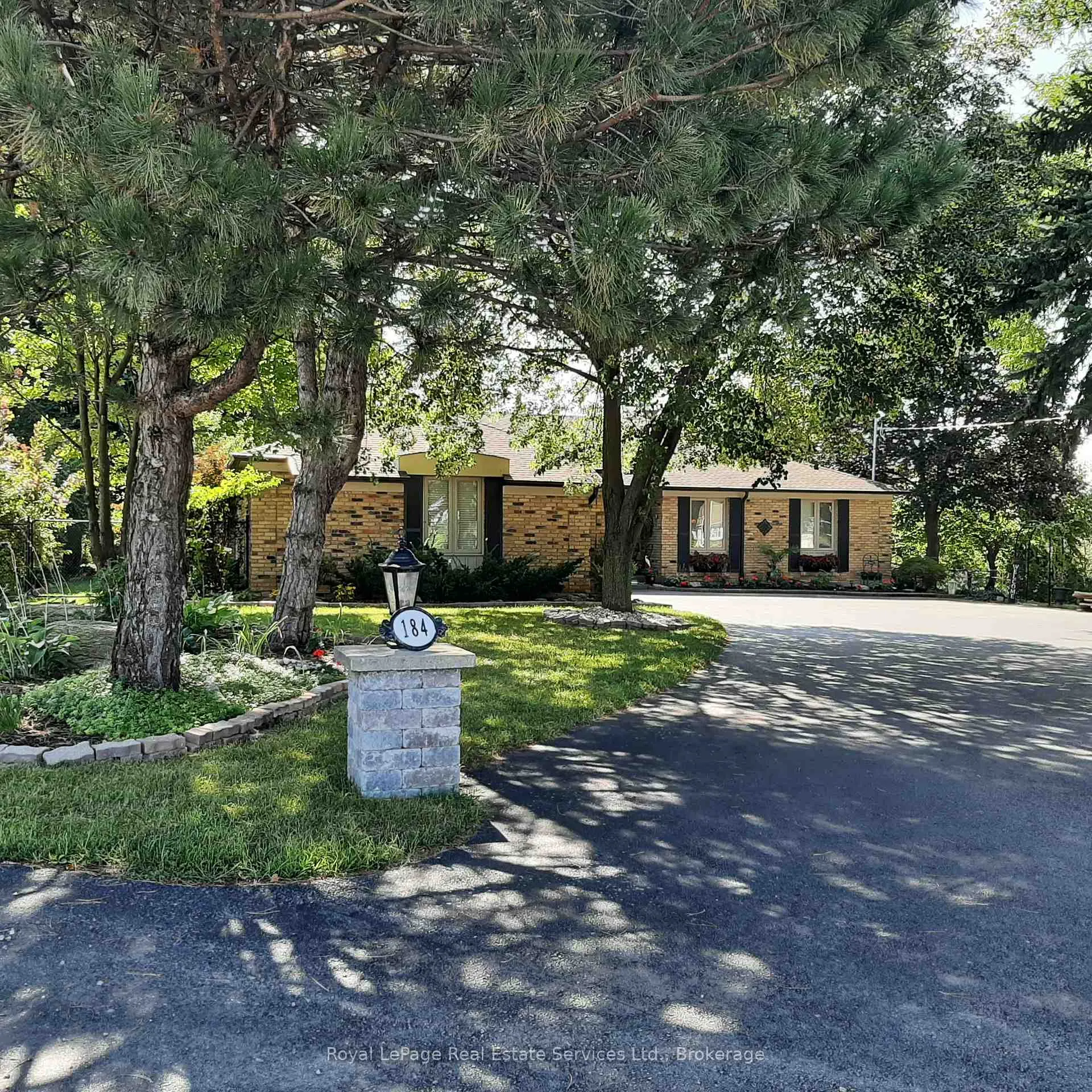 Photo 2 of 184 Dundas Street E, Hamilton, Waterdown — HOMEH