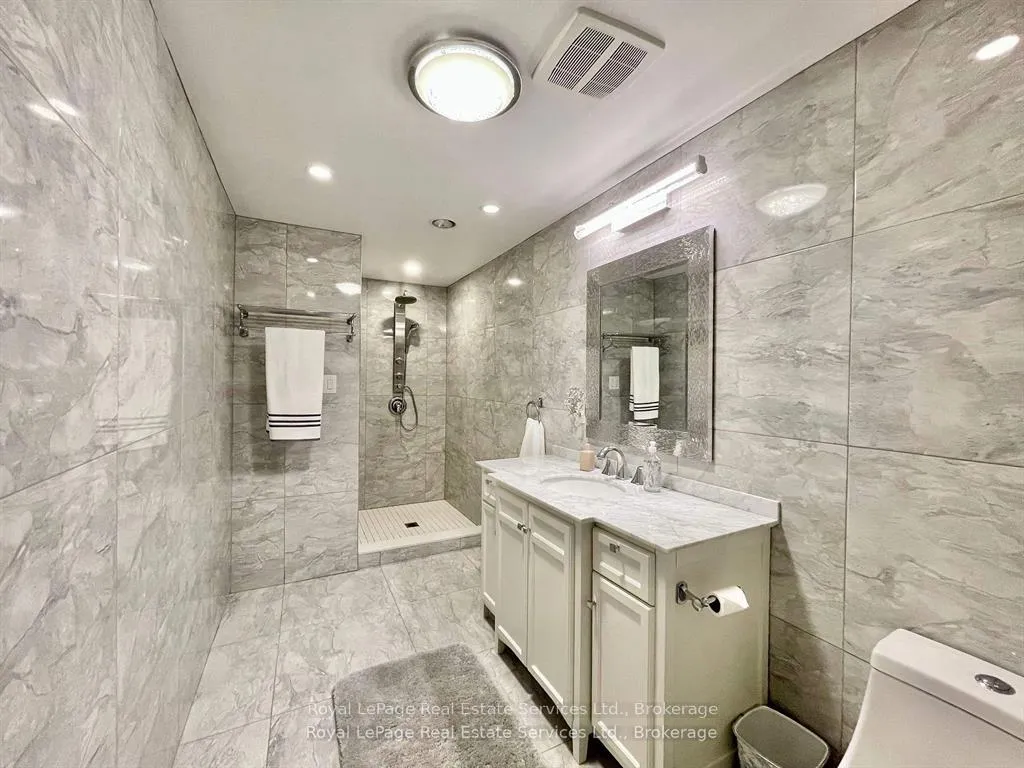 Photo 24 of 184 Dundas Street E, Hamilton, Waterdown — HOMEH
