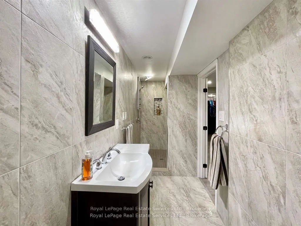 Photo 28 of 184 Dundas Street E, Hamilton, Waterdown — HOMEH