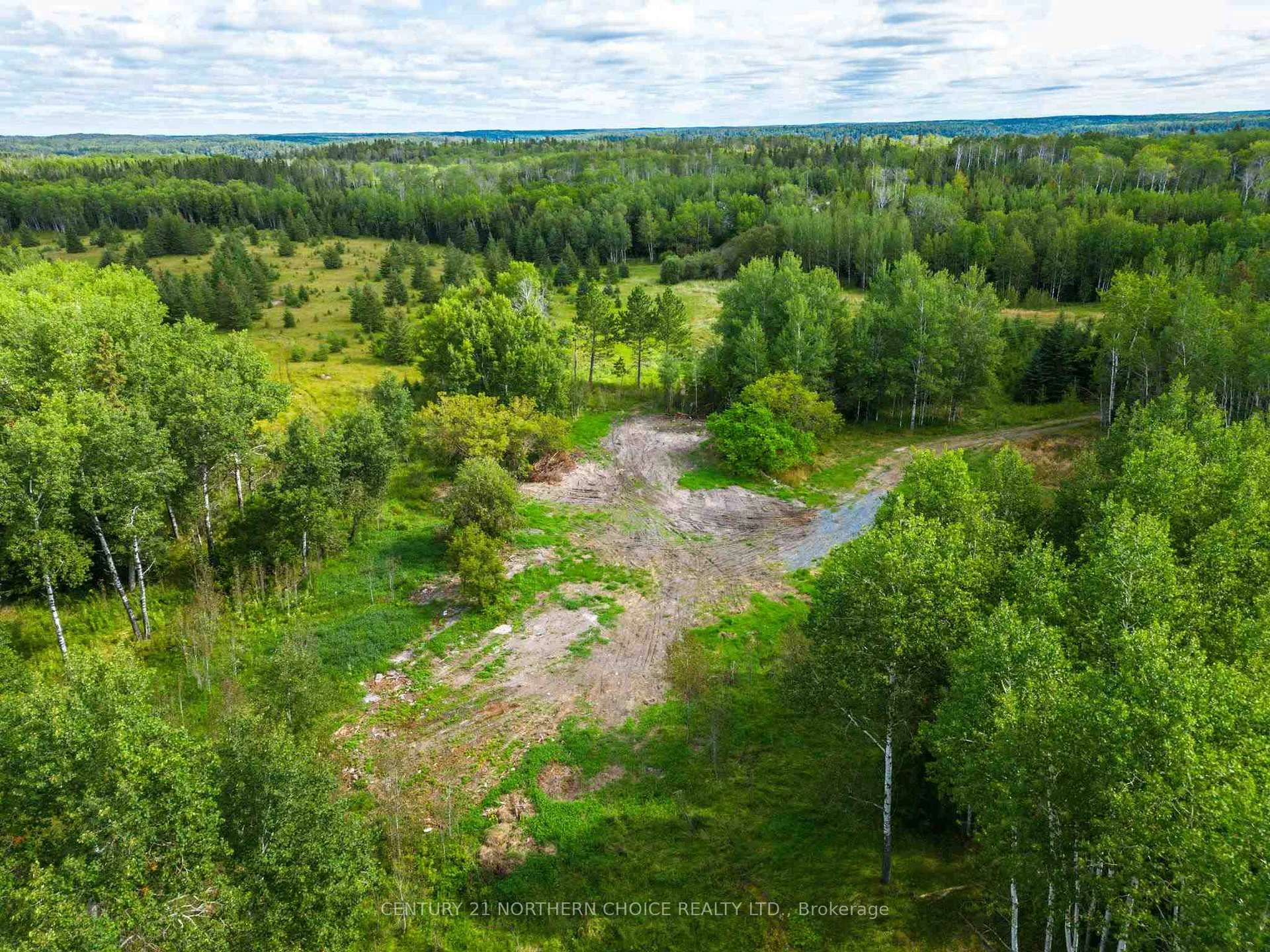 Photo 3 of 200 Worona Road, Kenora, Redditt Road East — HOMEH