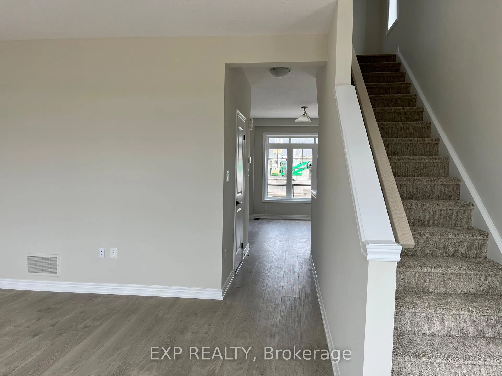 Photo 11 of Unit 24, 10 Birmingham Drive, Cambridge, Preston Heights — HOMEH