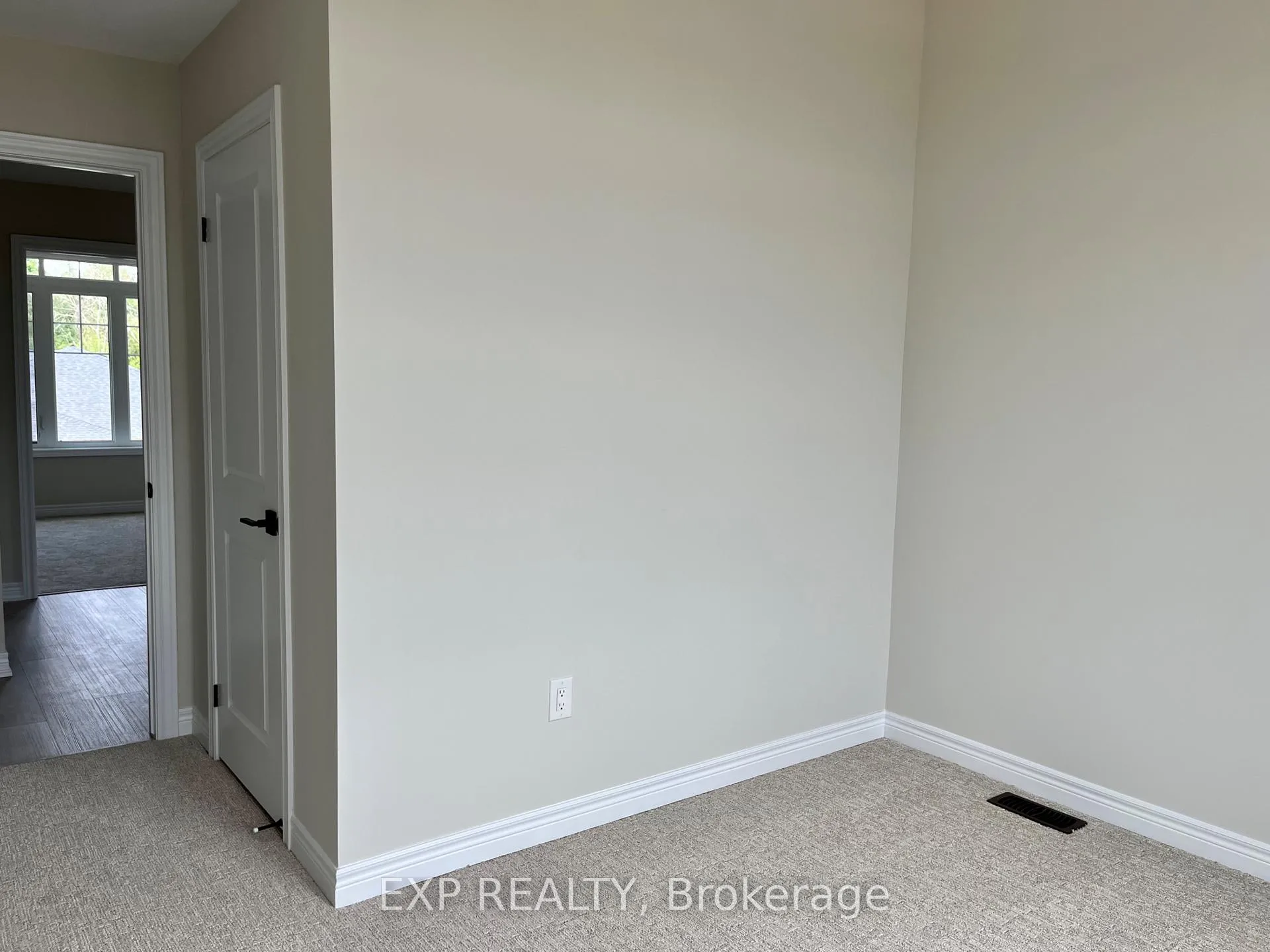 Photo 14 of Unit 24, 10 Birmingham Drive, Cambridge, Preston Heights — HOMEH