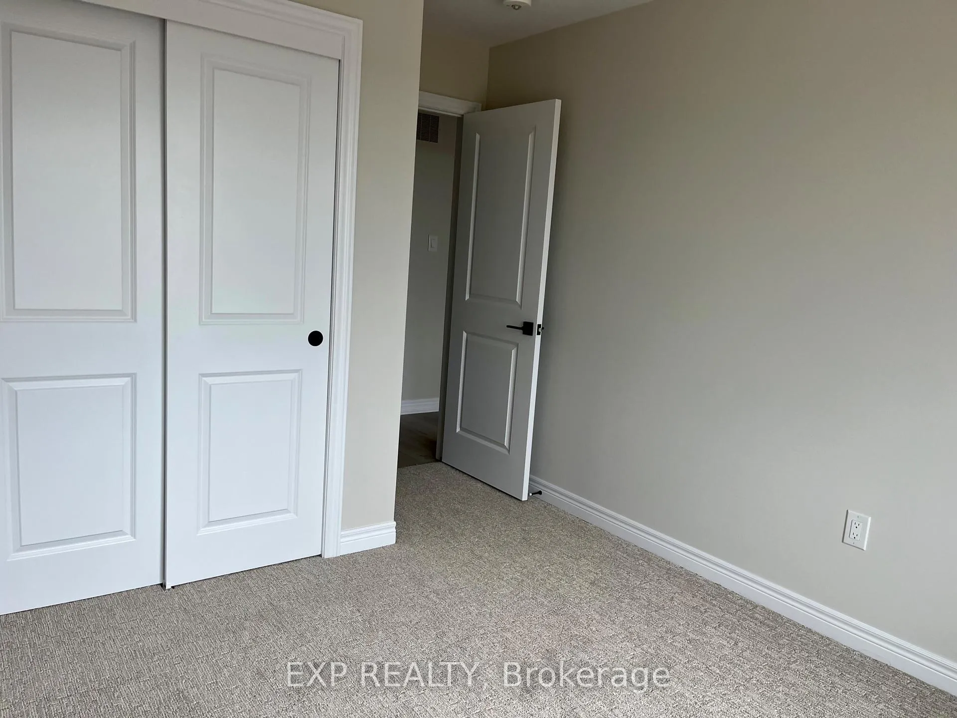 Photo 15 of Unit 24, 10 Birmingham Drive, Cambridge, Preston Heights — HOMEH