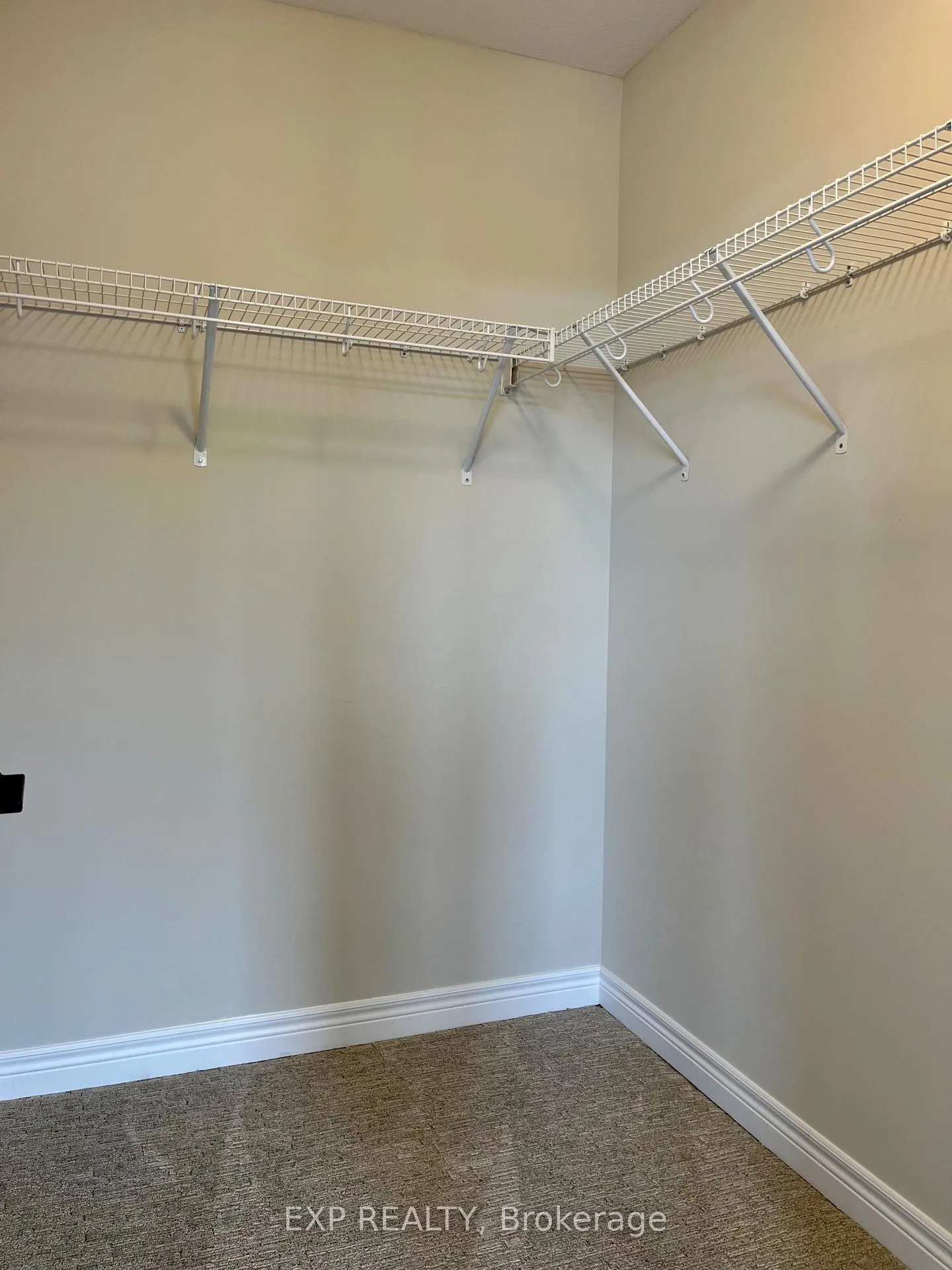 Photo 19 of Unit 24, 10 Birmingham Drive, Cambridge, Preston Heights — HOMEH