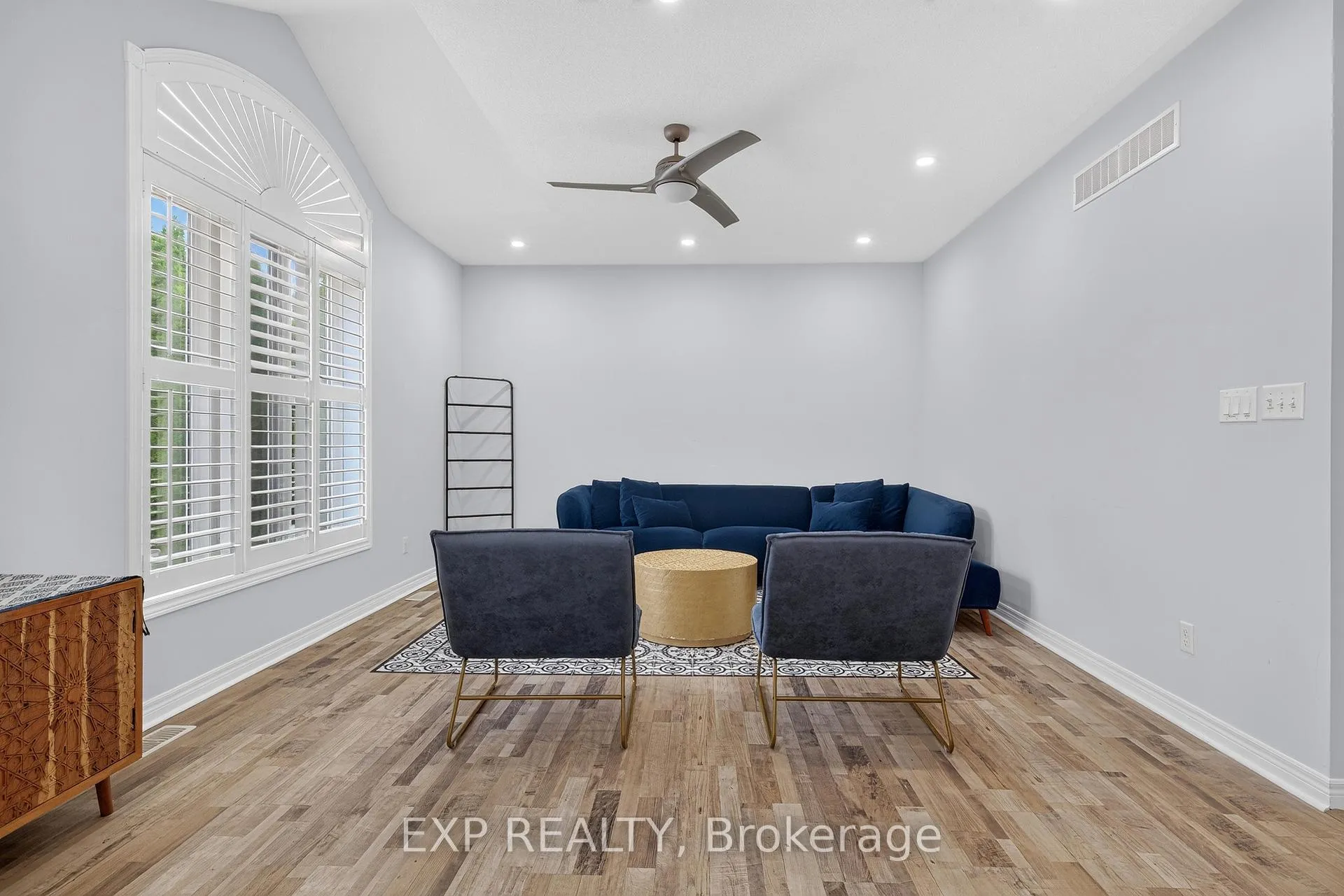 Photo 18 of 16 Gouda Place, Cambridge, Christopher-Champlain — HOMEH