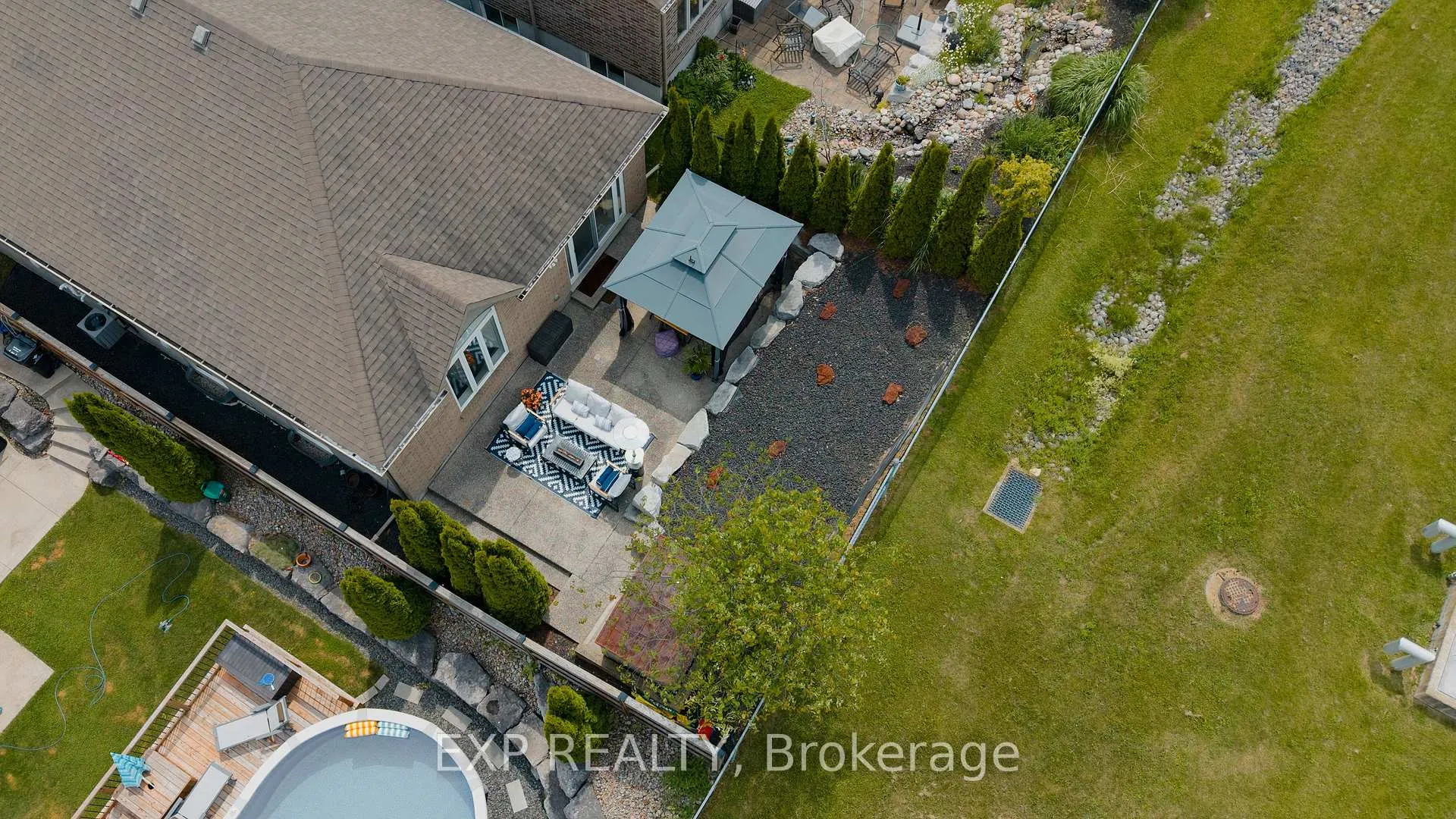 Photo 40 of 16 Gouda Place, Cambridge, Christopher-Champlain — HOMEH