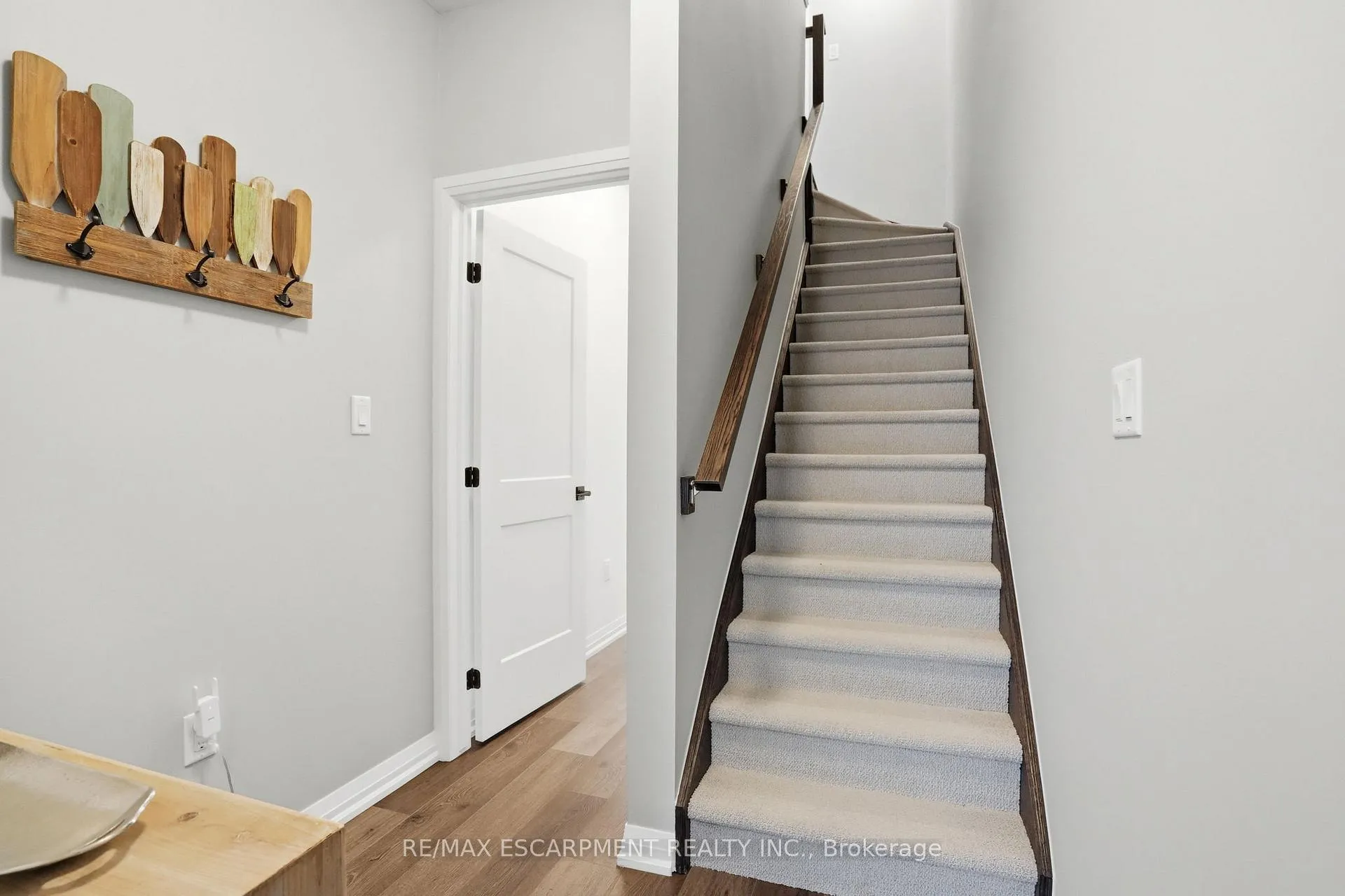 Photo 5 of Unit 57, 61 Soho Street, Hamilton, Stoney Creek Mountain — HOMEH