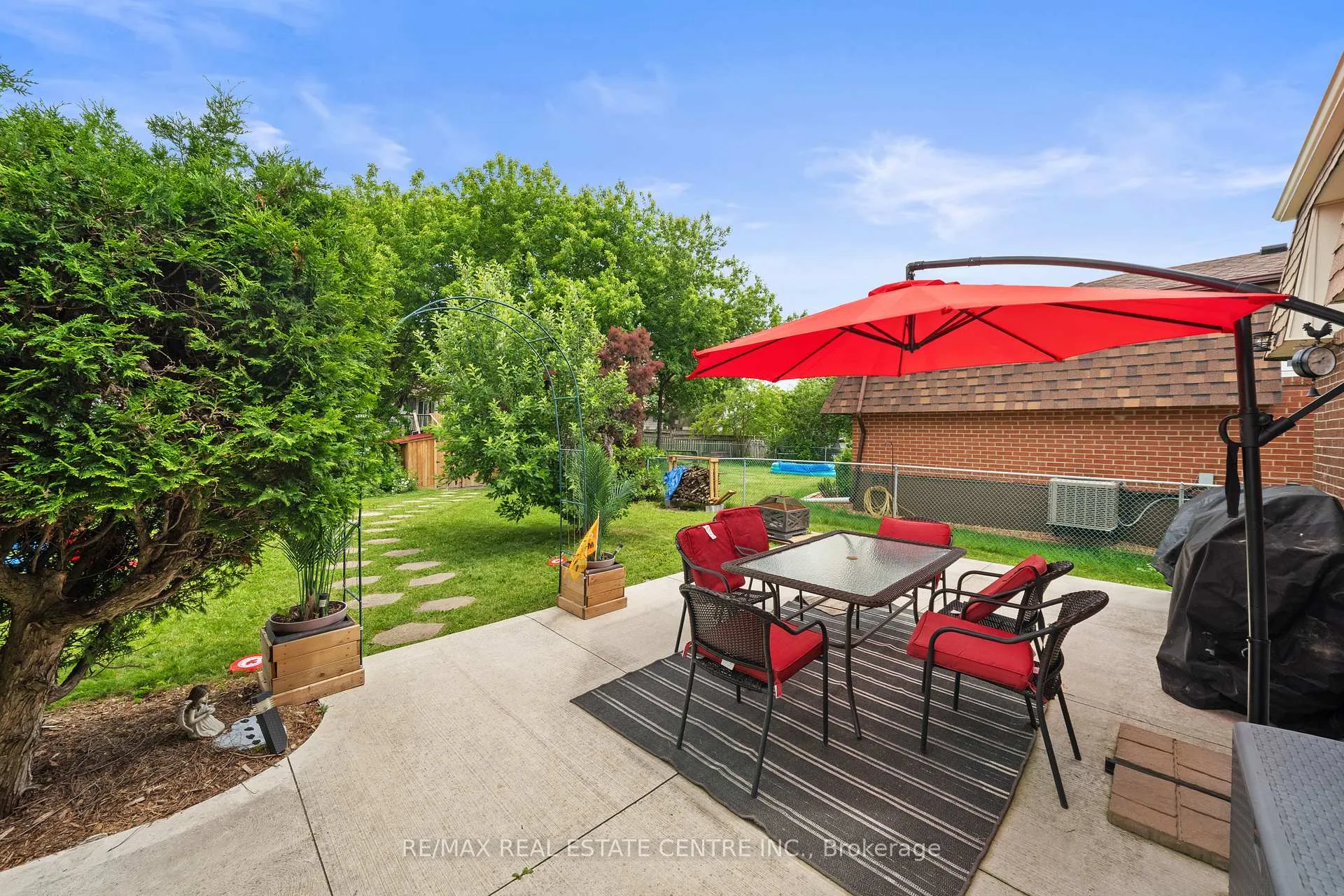 Photo 41 of 39 Grassmere Crescent, Brampton, Northgate — HOMEH