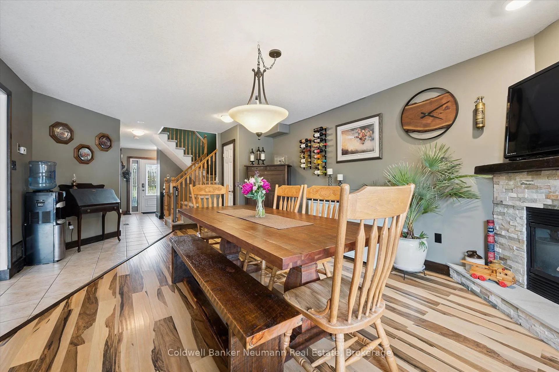 Photo 9 of 43 Pattison Place, Centre Wellington, Fergus — HOMEH
