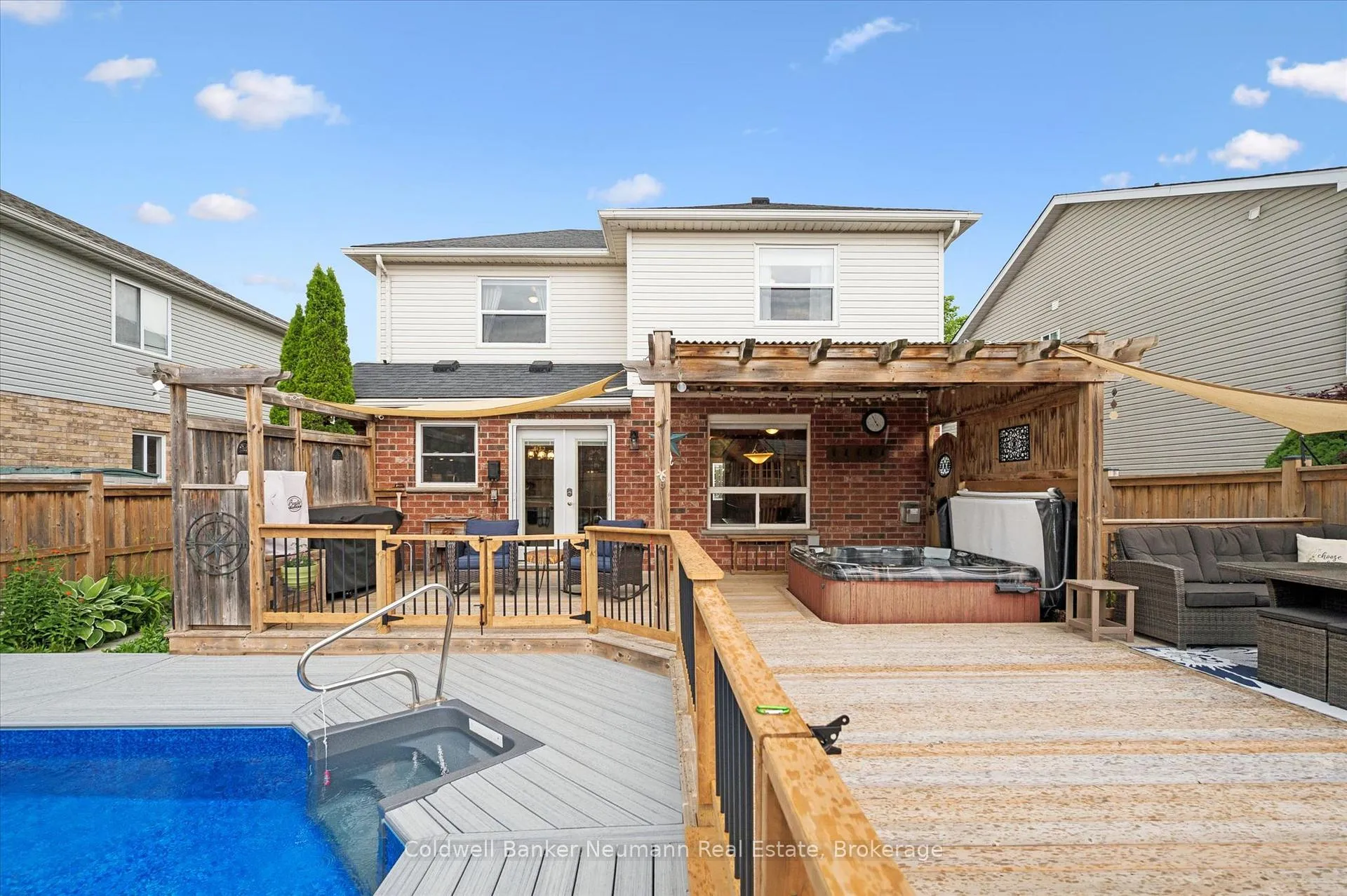 Photo 32 of 43 Pattison Place, Centre Wellington, Fergus — HOMEH