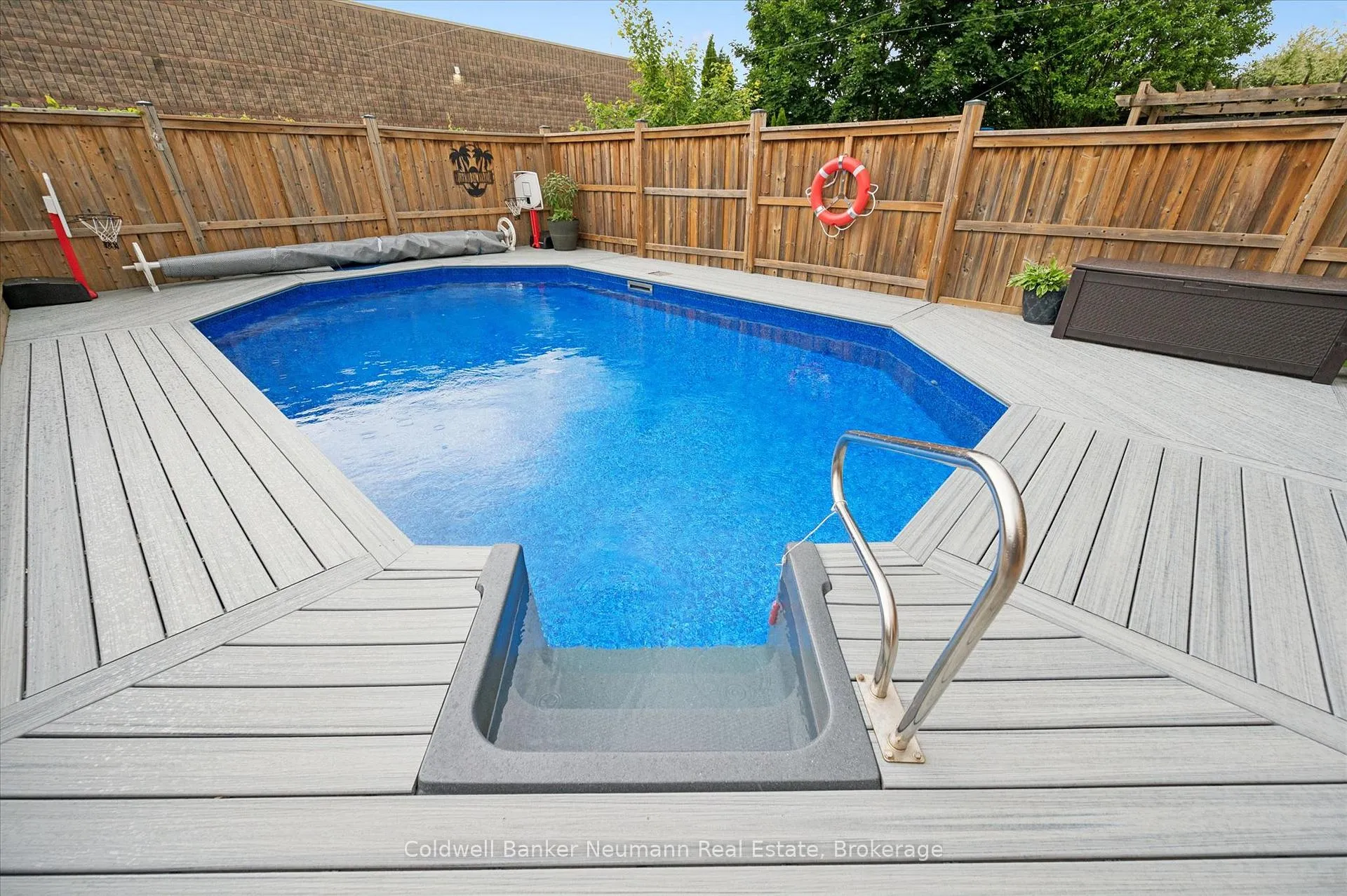 Photo 36 of 43 Pattison Place, Centre Wellington, Fergus — HOMEH
