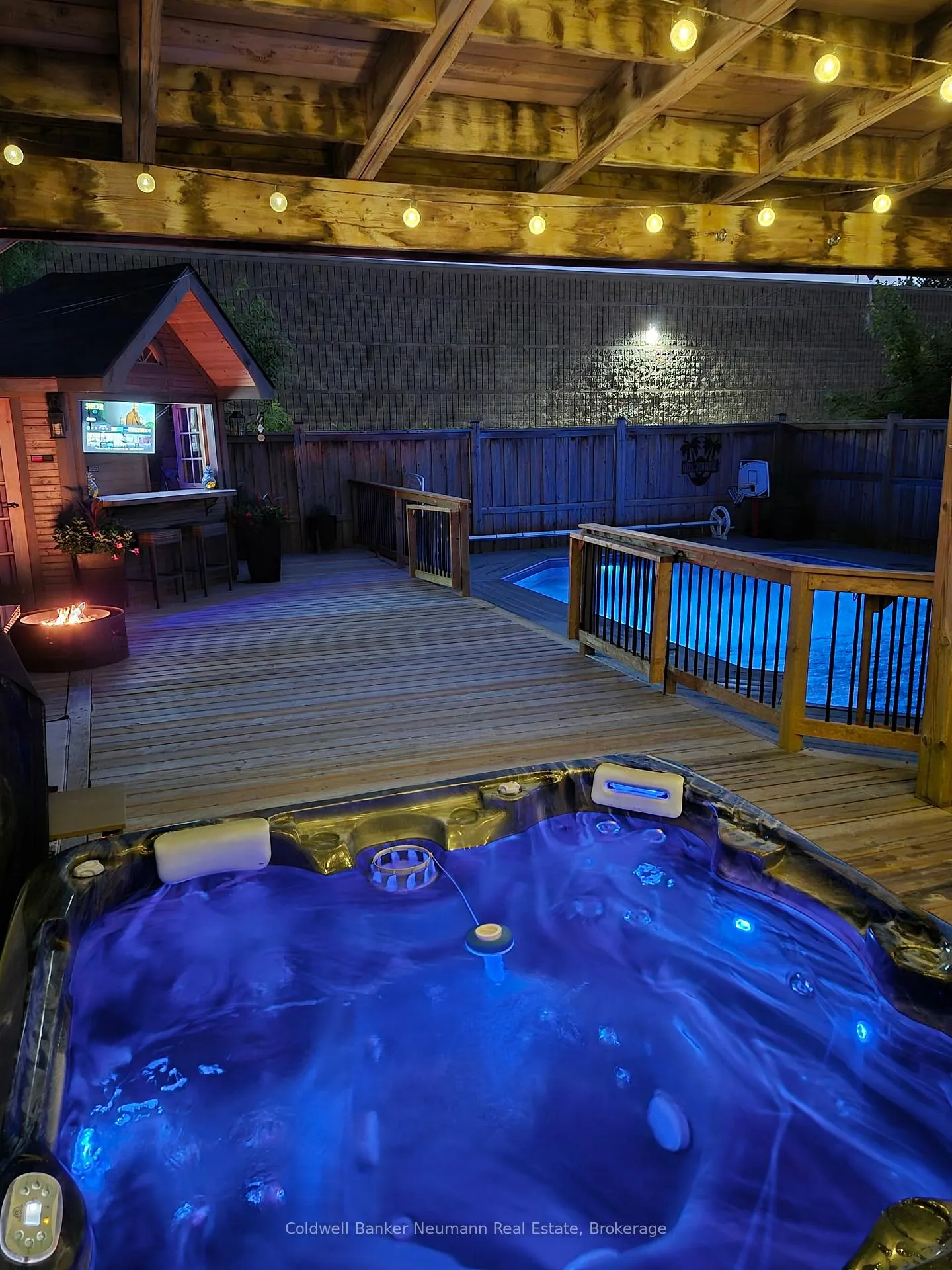 Photo 40 of 43 Pattison Place, Centre Wellington, Fergus — HOMEH