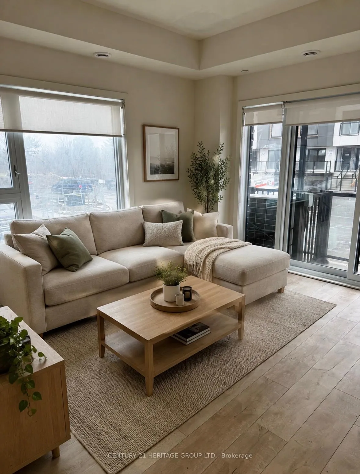 Photo 4 of 16 Melbourne Avenue, St. Catharines, E. Chester — HOMEH