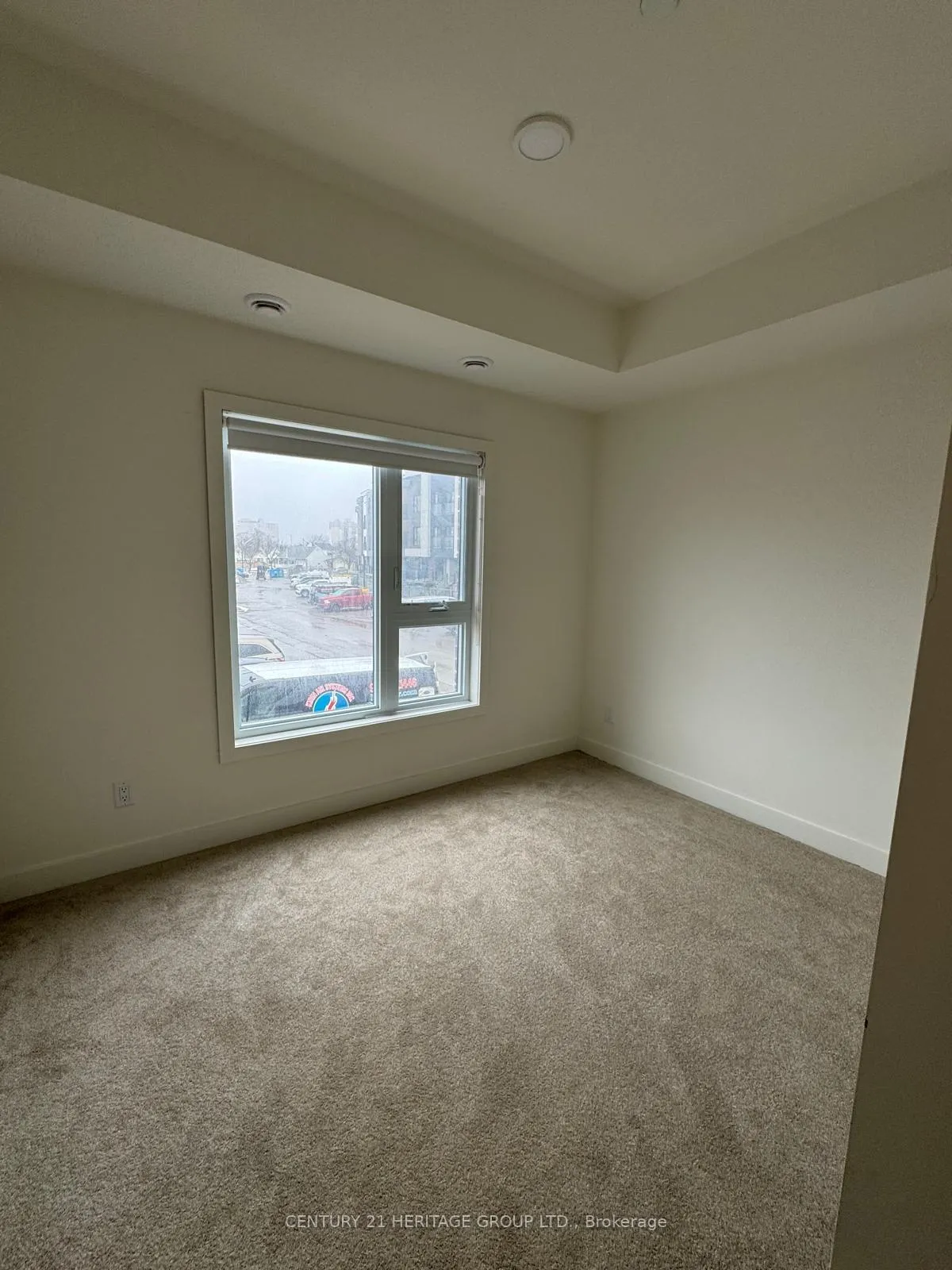 Photo 9 of 16 Melbourne Avenue, St. Catharines, E. Chester — HOMEH