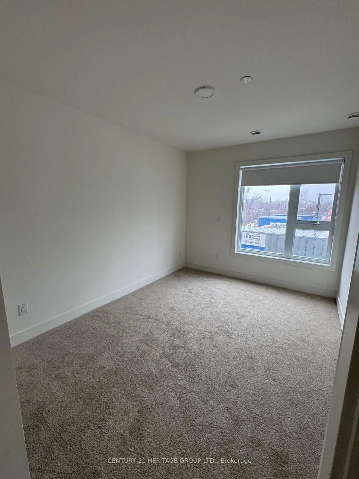 Photo 11 of 16 Melbourne Avenue, St. Catharines, E. Chester — HOMEH