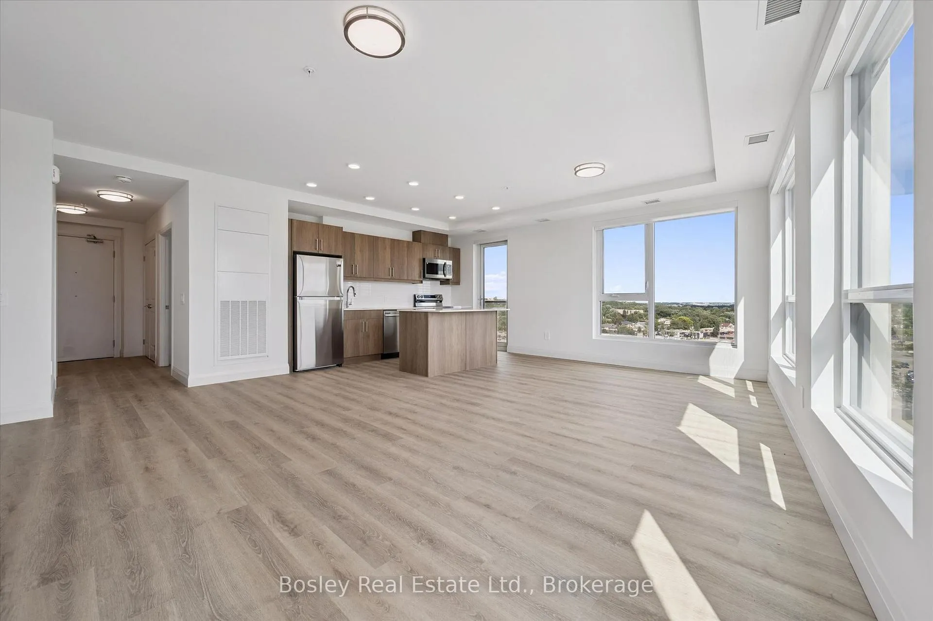 Photo 12 of Unit 1104, 1333 Weber Street E, Kitchener, Stanley Park — HOMEH