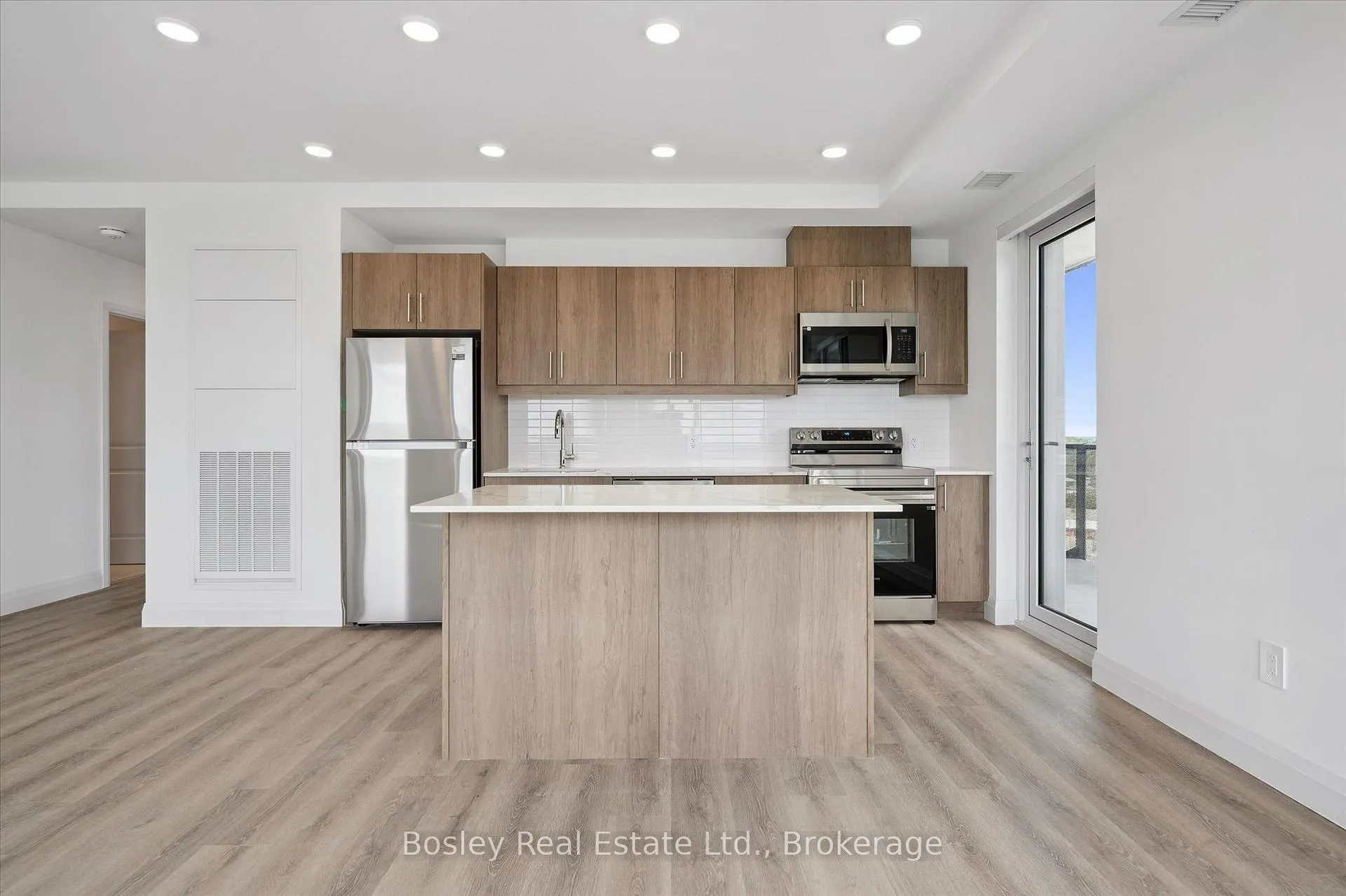 Photo 14 of Unit 1104, 1333 Weber Street E, Kitchener, Stanley Park — HOMEH