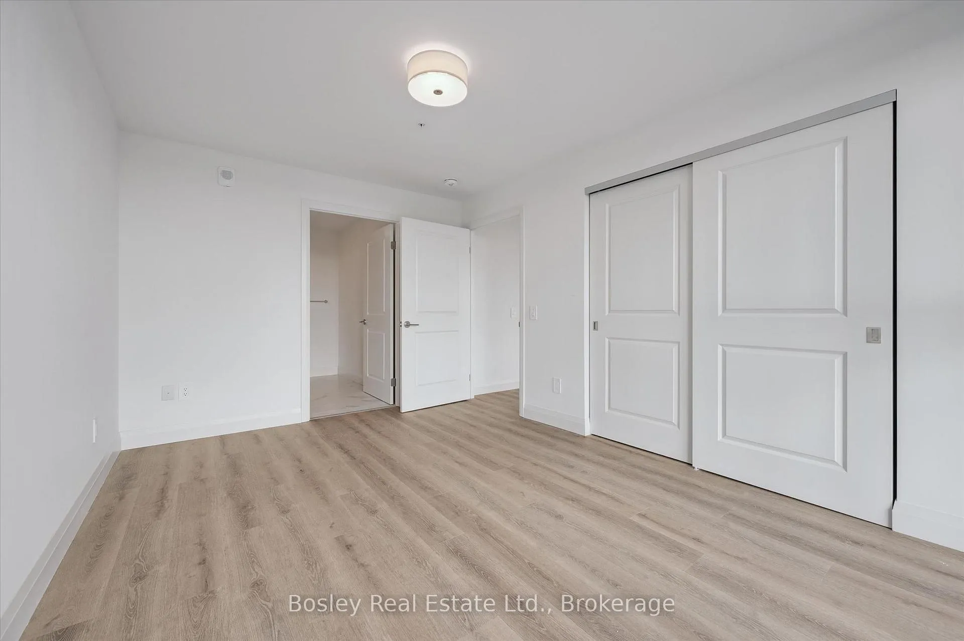 Photo 18 of Unit 1104, 1333 Weber Street E, Kitchener, Stanley Park — HOMEH