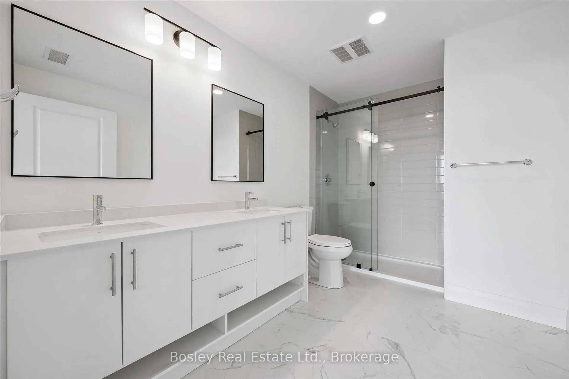 Photo 19 of Unit 1104, 1333 Weber Street E, Kitchener, Stanley Park — HOMEH