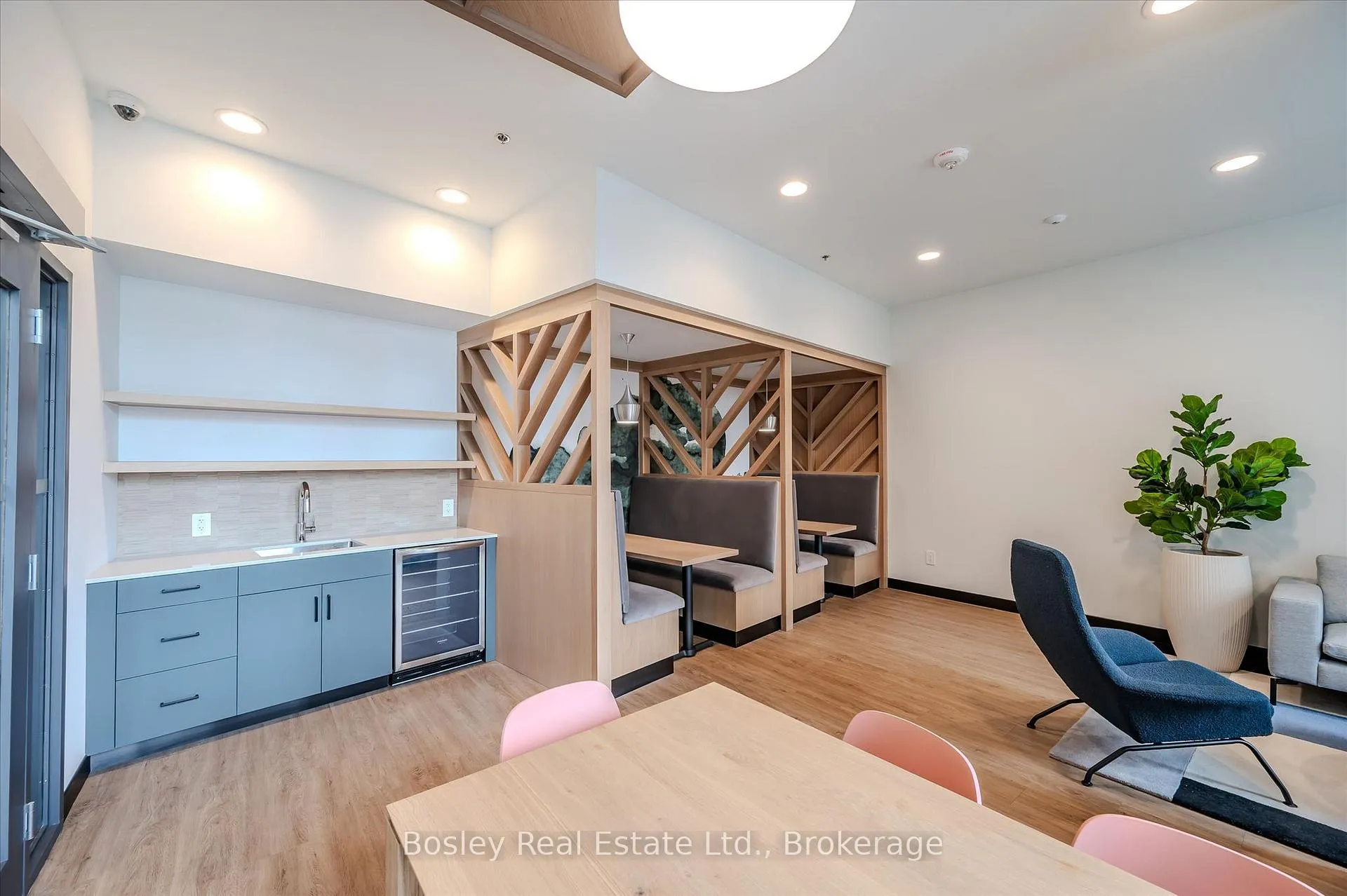 Photo 27 of Unit 1104, 1333 Weber Street E, Kitchener, Stanley Park — HOMEH