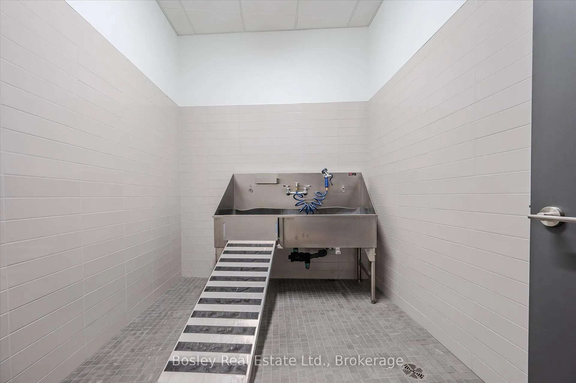Photo 28 of Unit 1104, 1333 Weber Street E, Kitchener, Stanley Park — HOMEH