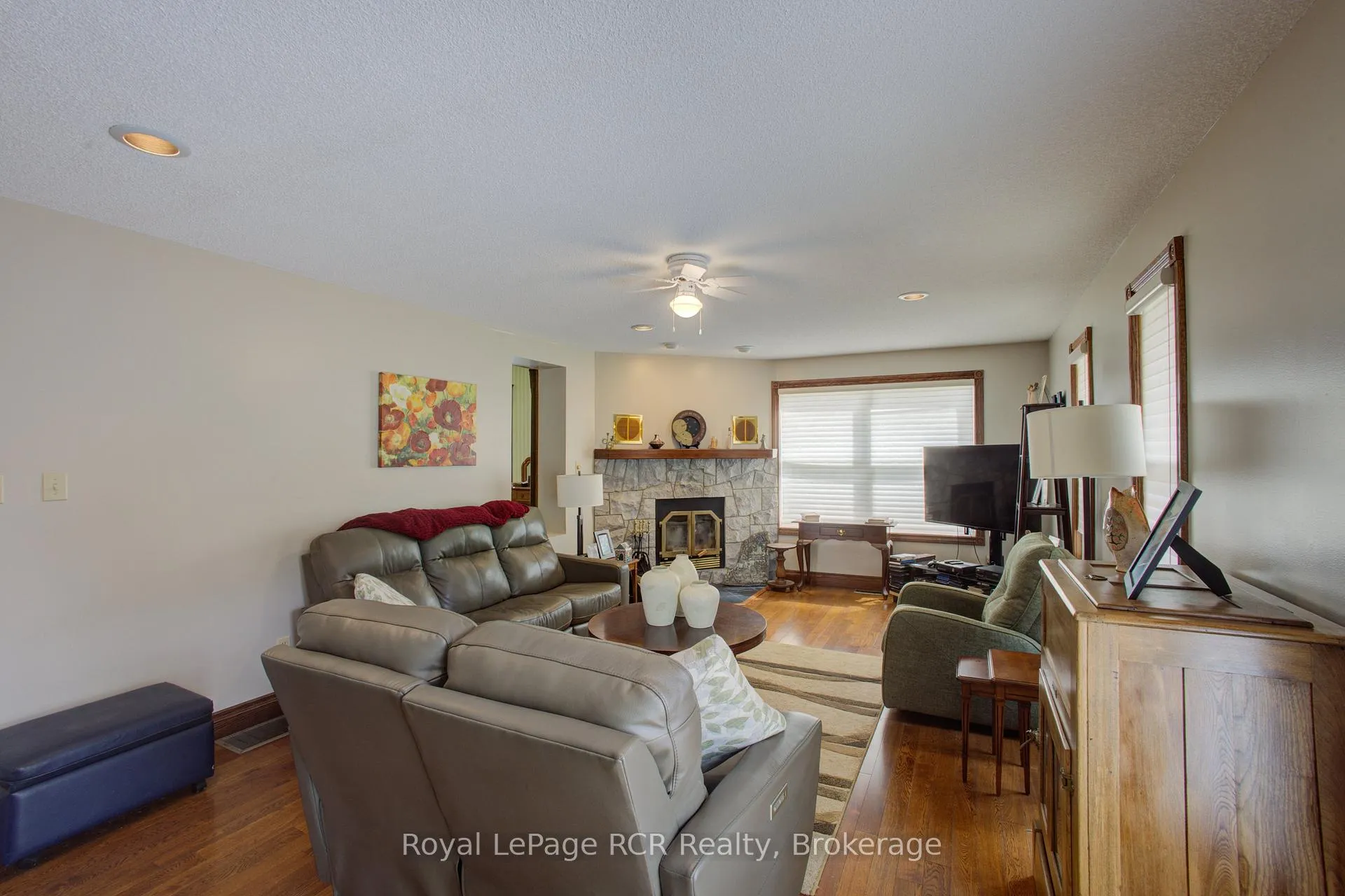 Photo 6 of 252 Main Street, North Perth, Elma — HOMEH