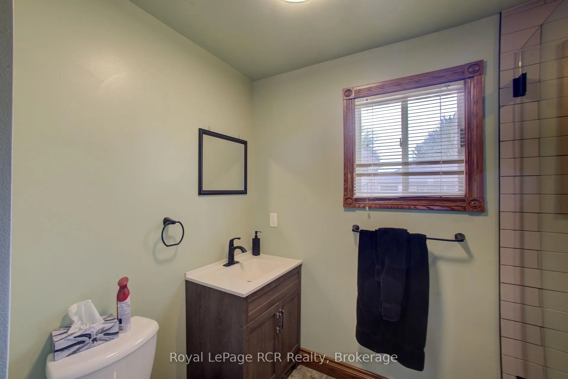 Photo 8 of 252 Main Street, North Perth, Elma — HOMEH