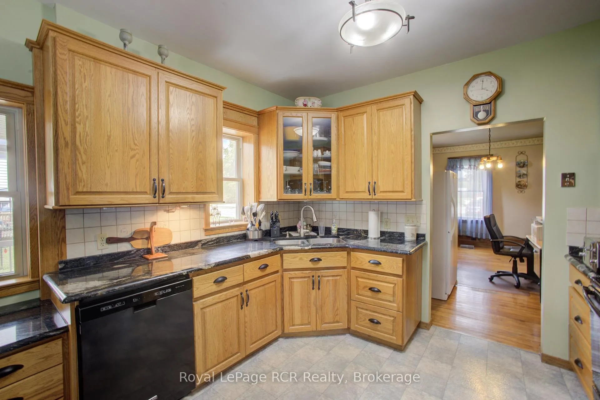 Photo 11 of 252 Main Street, North Perth, Elma — HOMEH