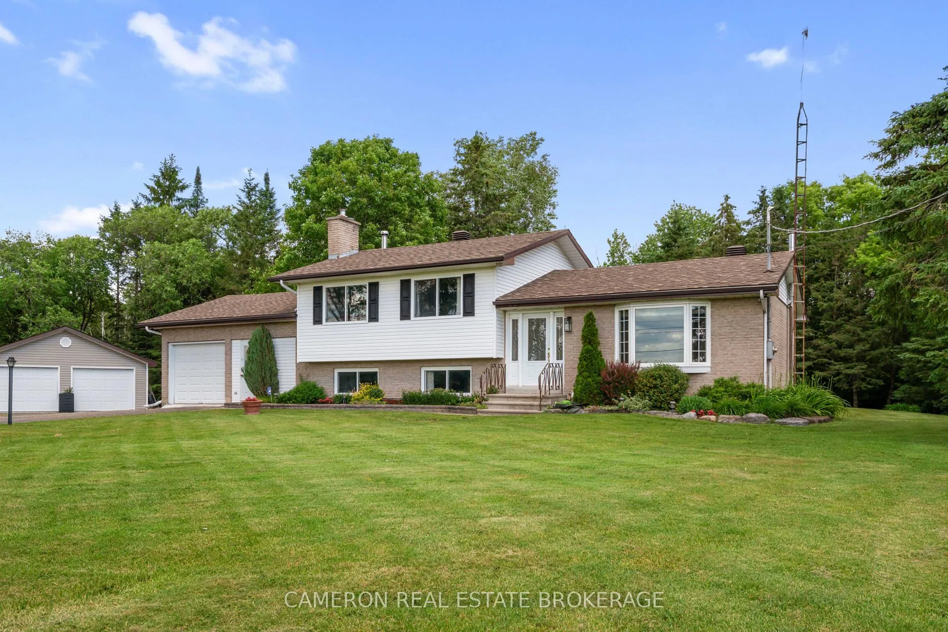 Photo 1 of 5003 Chapel Road, South Glengarry, South Glengarry (Charlottenburgh) Twp — HOMEH