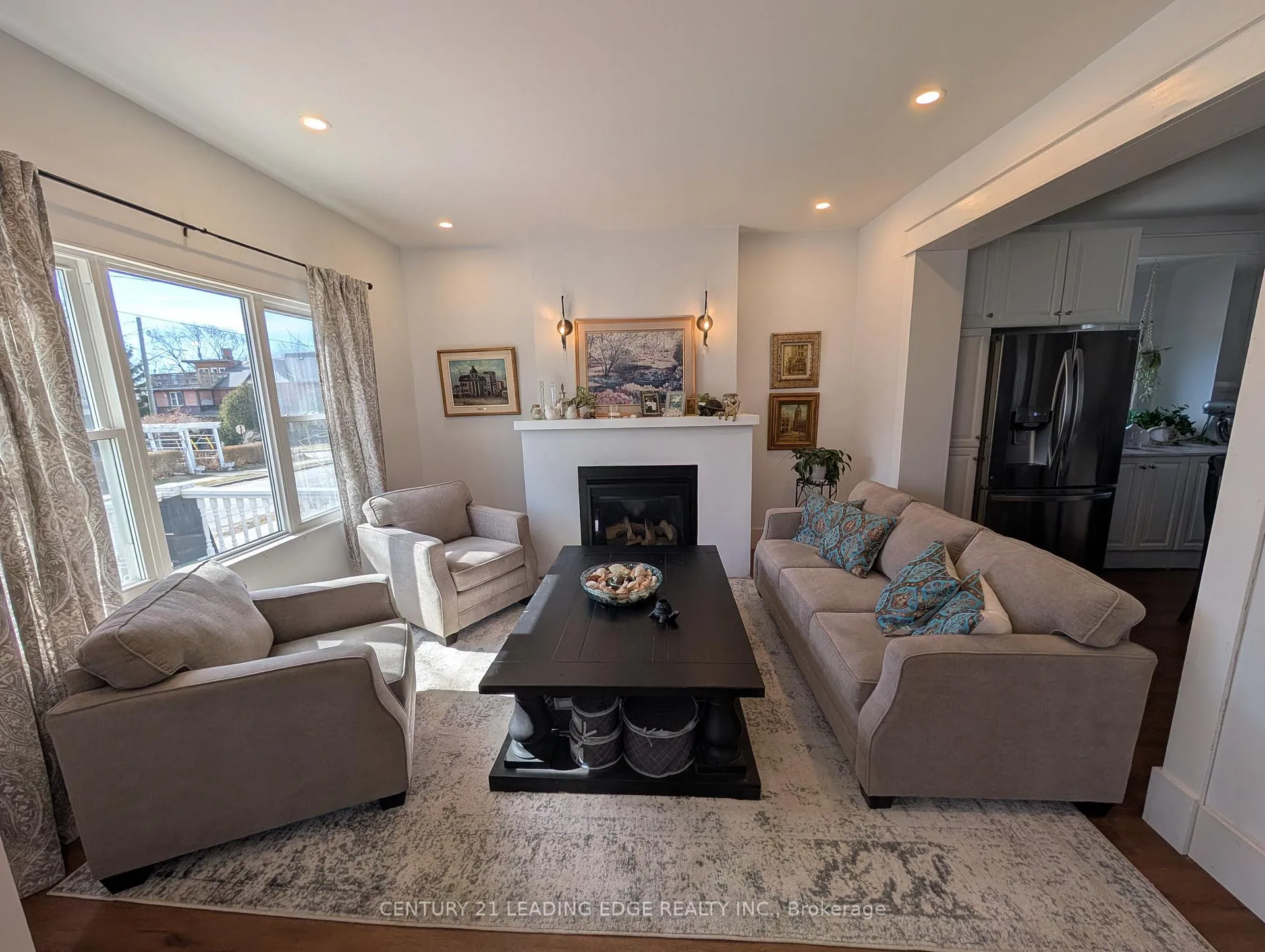 Photo 2 of 5969 Culp Street, Niagara Falls, Dorchester — HOMEH