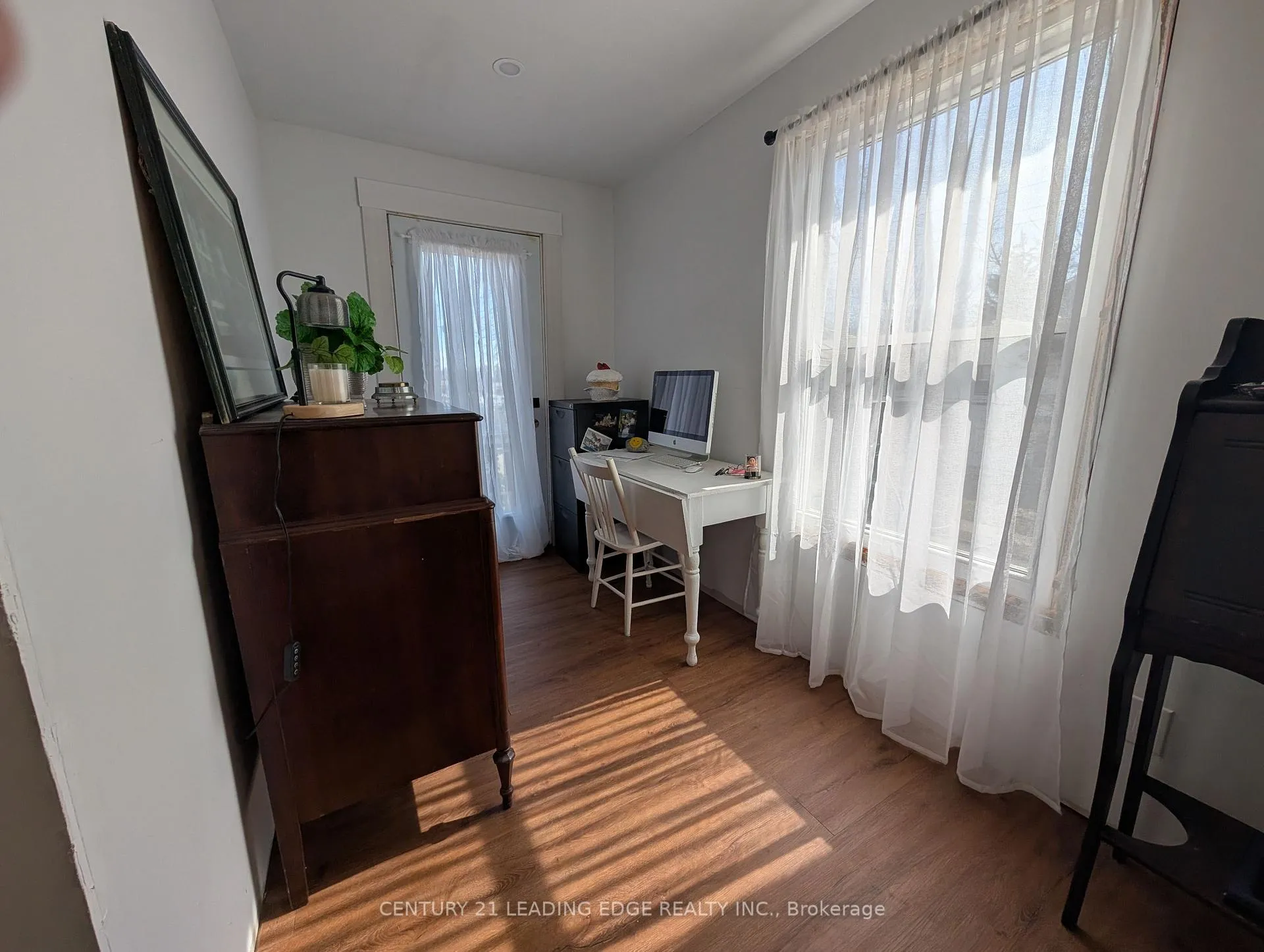 Photo 9 of 5969 Culp Street, Niagara Falls, Dorchester — HOMEH