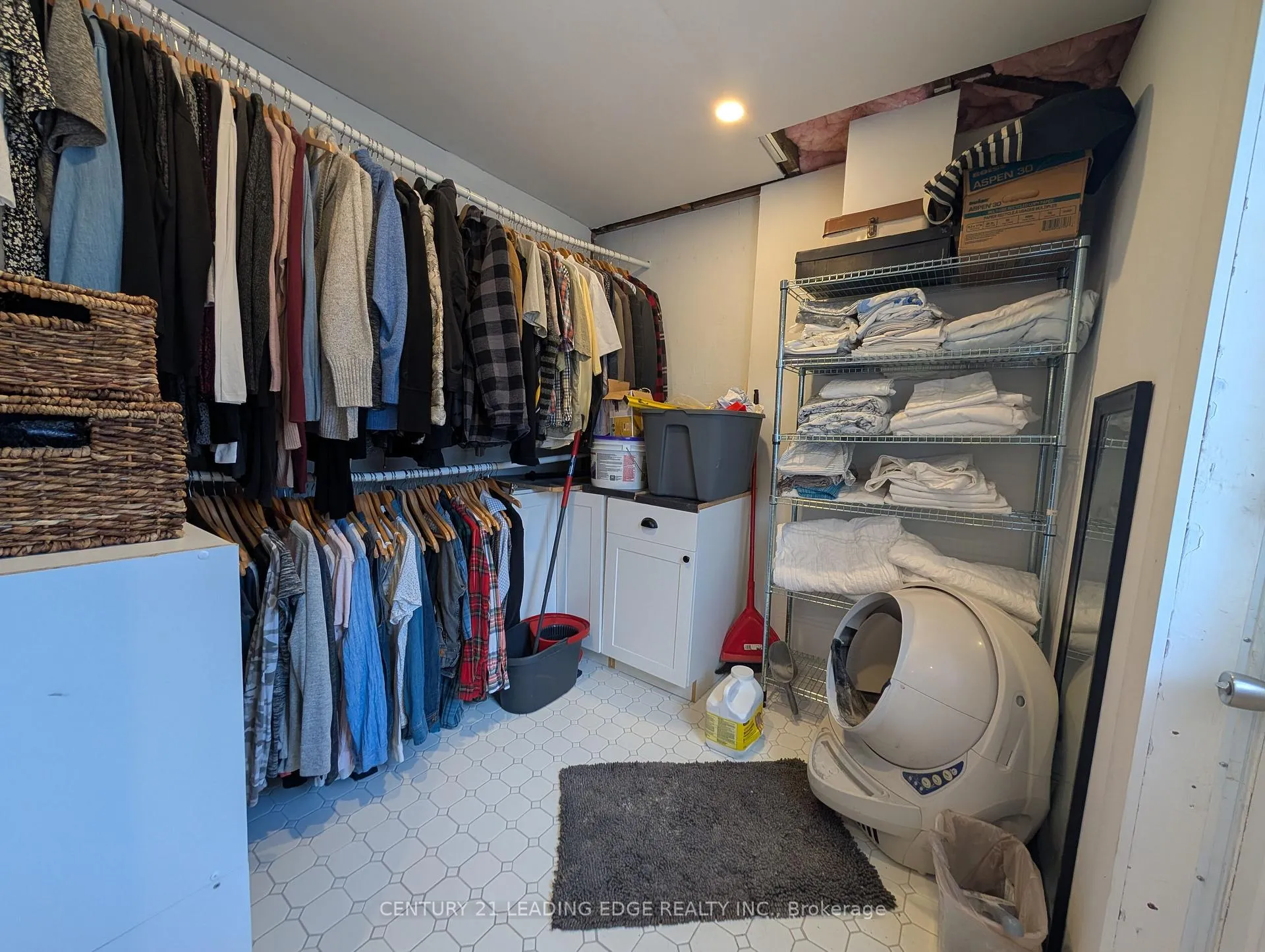 Photo 13 of 5969 Culp Street, Niagara Falls, Dorchester — HOMEH