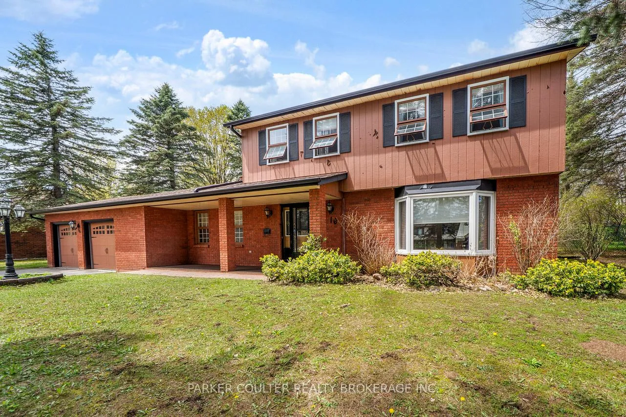 Photo 3 of 16 Cardinal Crescent, Springwater, Midhurst — HOMEH