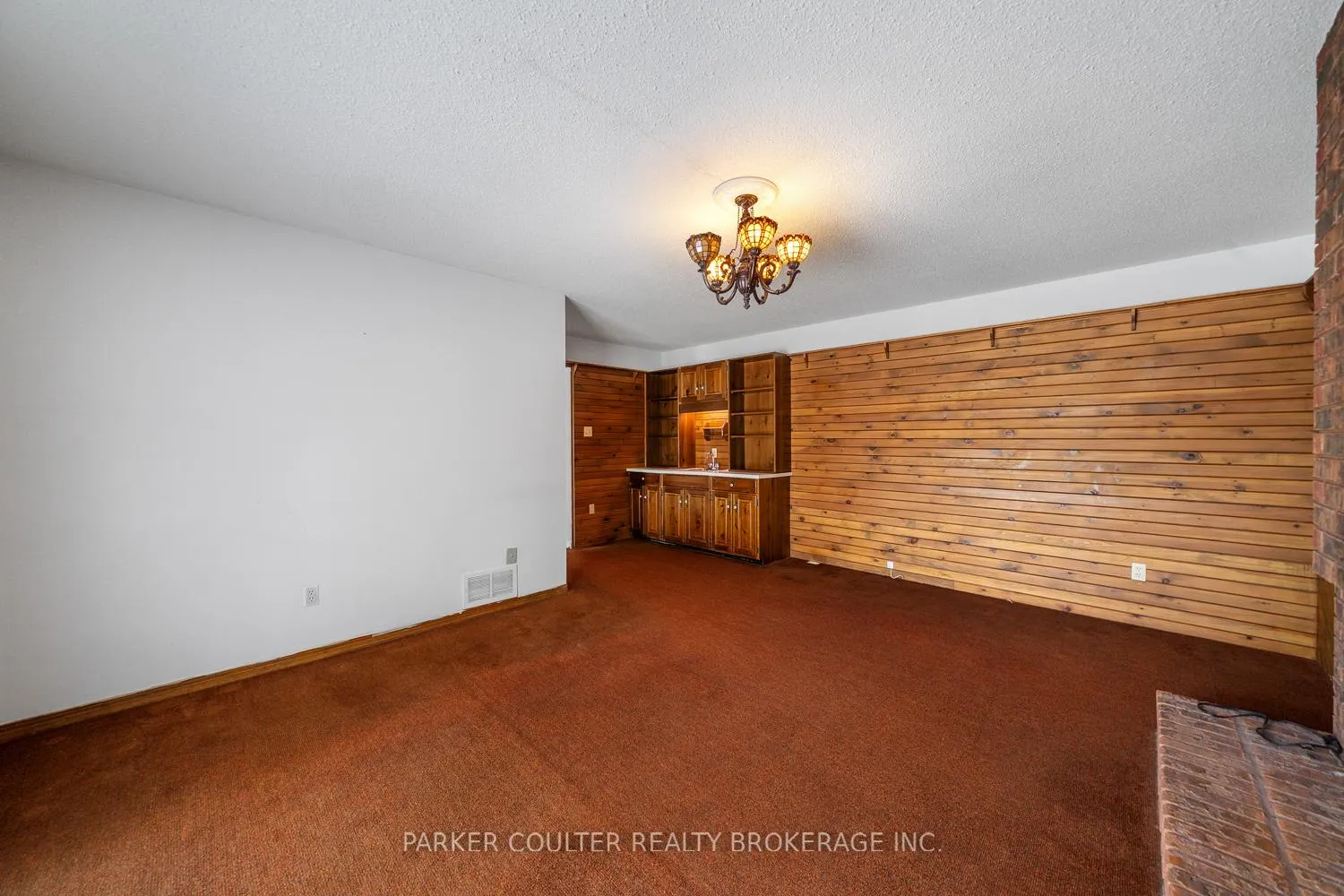 Photo 26 of 16 Cardinal Crescent, Springwater, Midhurst — HOMEH