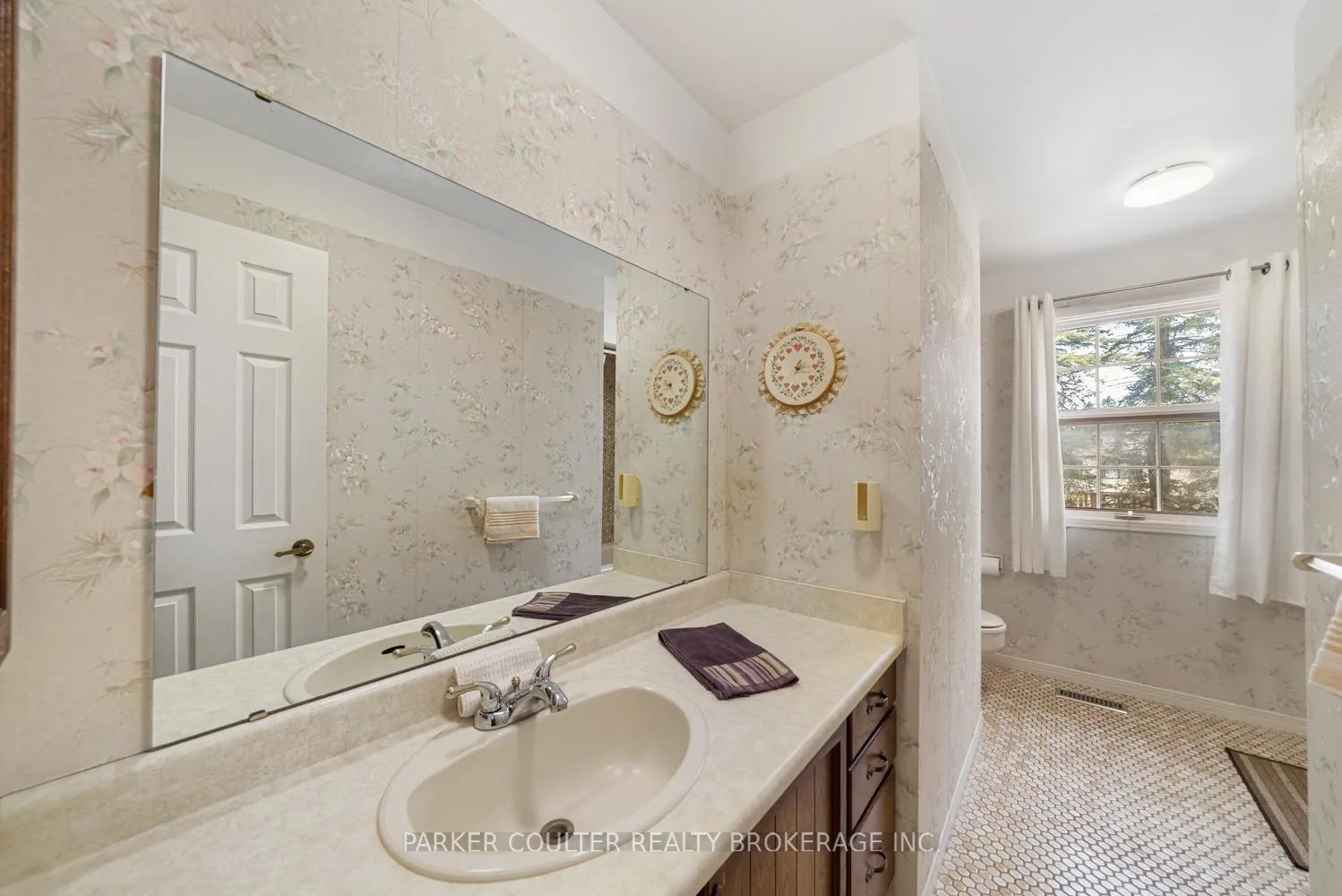 Photo 29 of 16 Cardinal Crescent, Springwater, Midhurst — HOMEH