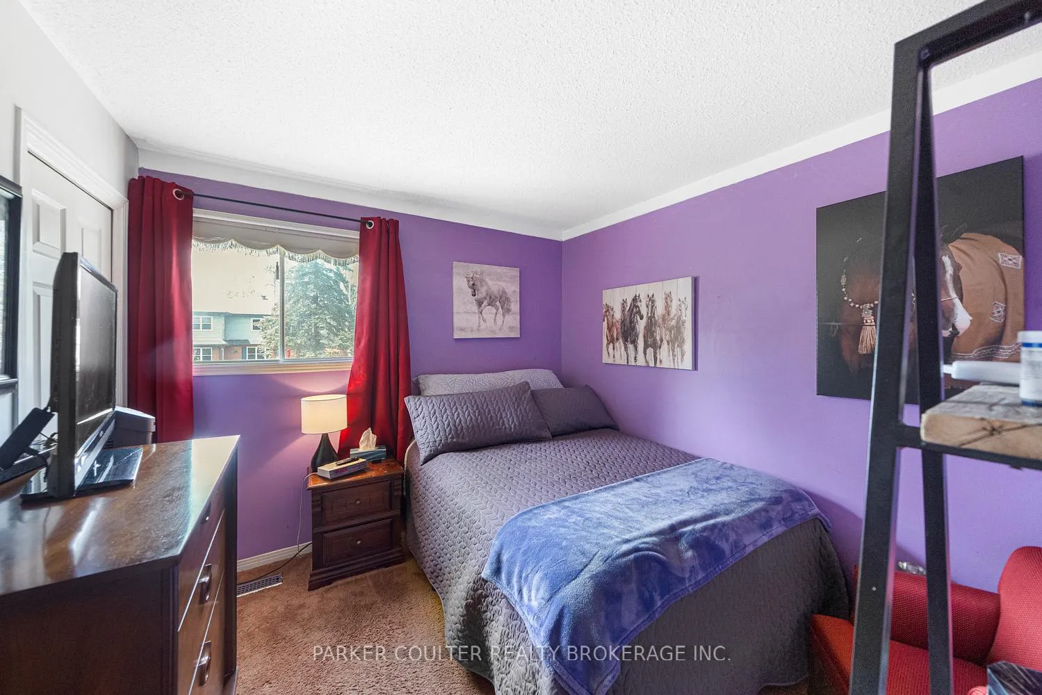 Photo 32 of 16 Cardinal Crescent, Springwater, Midhurst — HOMEH