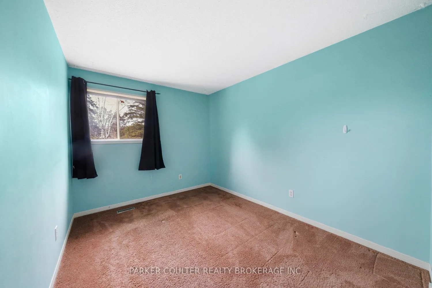 Photo 34 of 16 Cardinal Crescent, Springwater, Midhurst — HOMEH