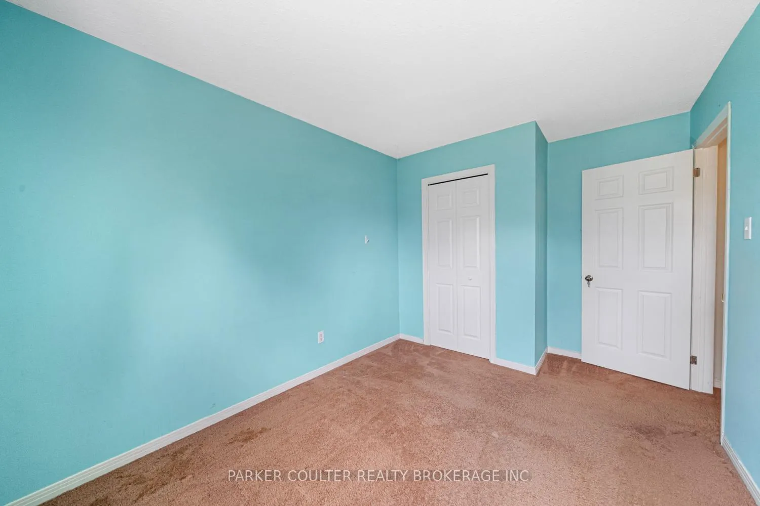 Photo 35 of 16 Cardinal Crescent, Springwater, Midhurst — HOMEH