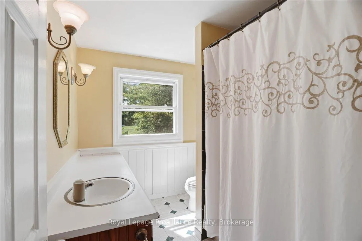 Photo 17 of 1710 Old Wooler Road, Quinte West, Murray Ward — HOMEH