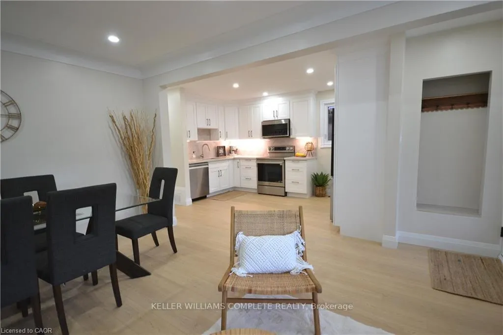 Photo 5 of 101 Reid Avenue N, Hamilton, McQuesten — HOMEH